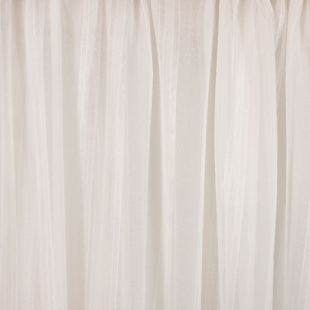 Eade's RMCoco-1328251-sample Lilly