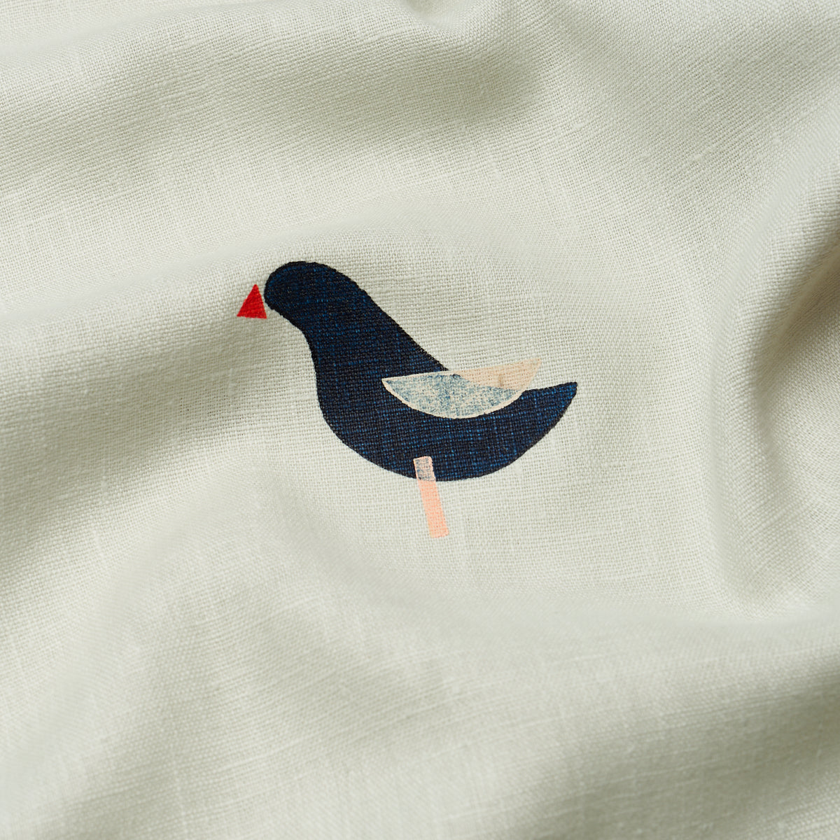 Eade’s BLACK ON NATURAL