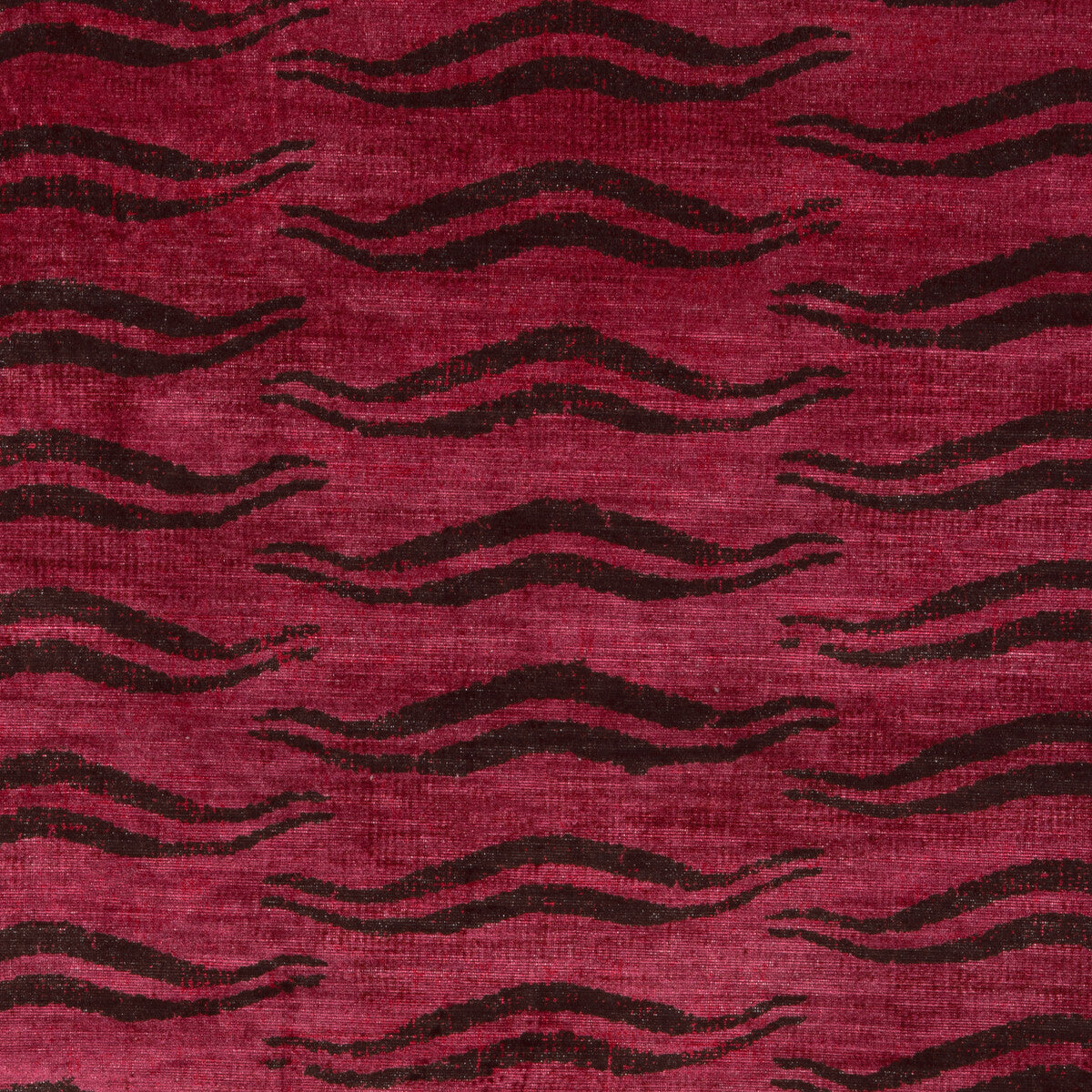 LEE JOFA 2023115.9.0 BECKETT VELVET GARNET Fabric - Eade's Wallpaper