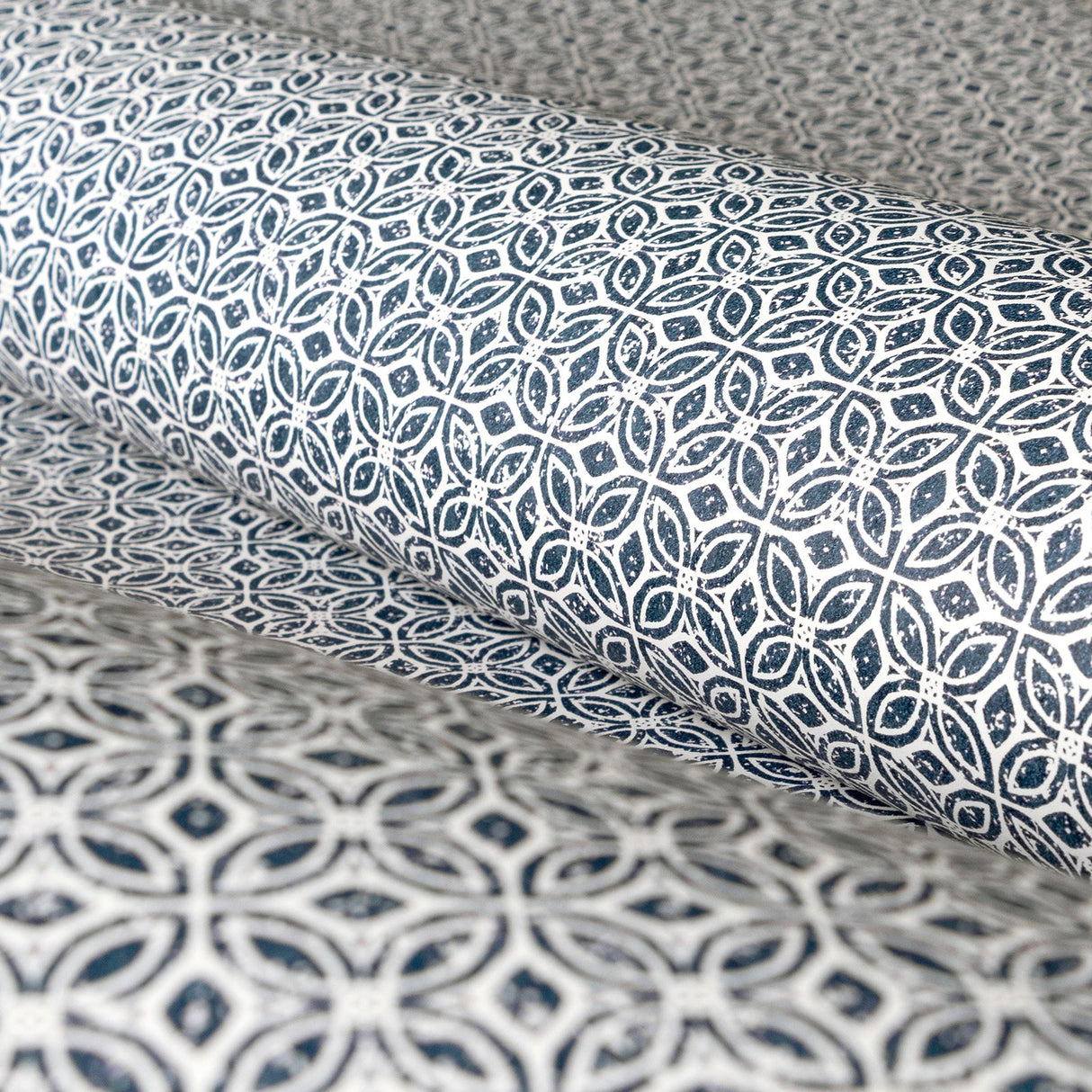 Eade's 26879-sample Blue