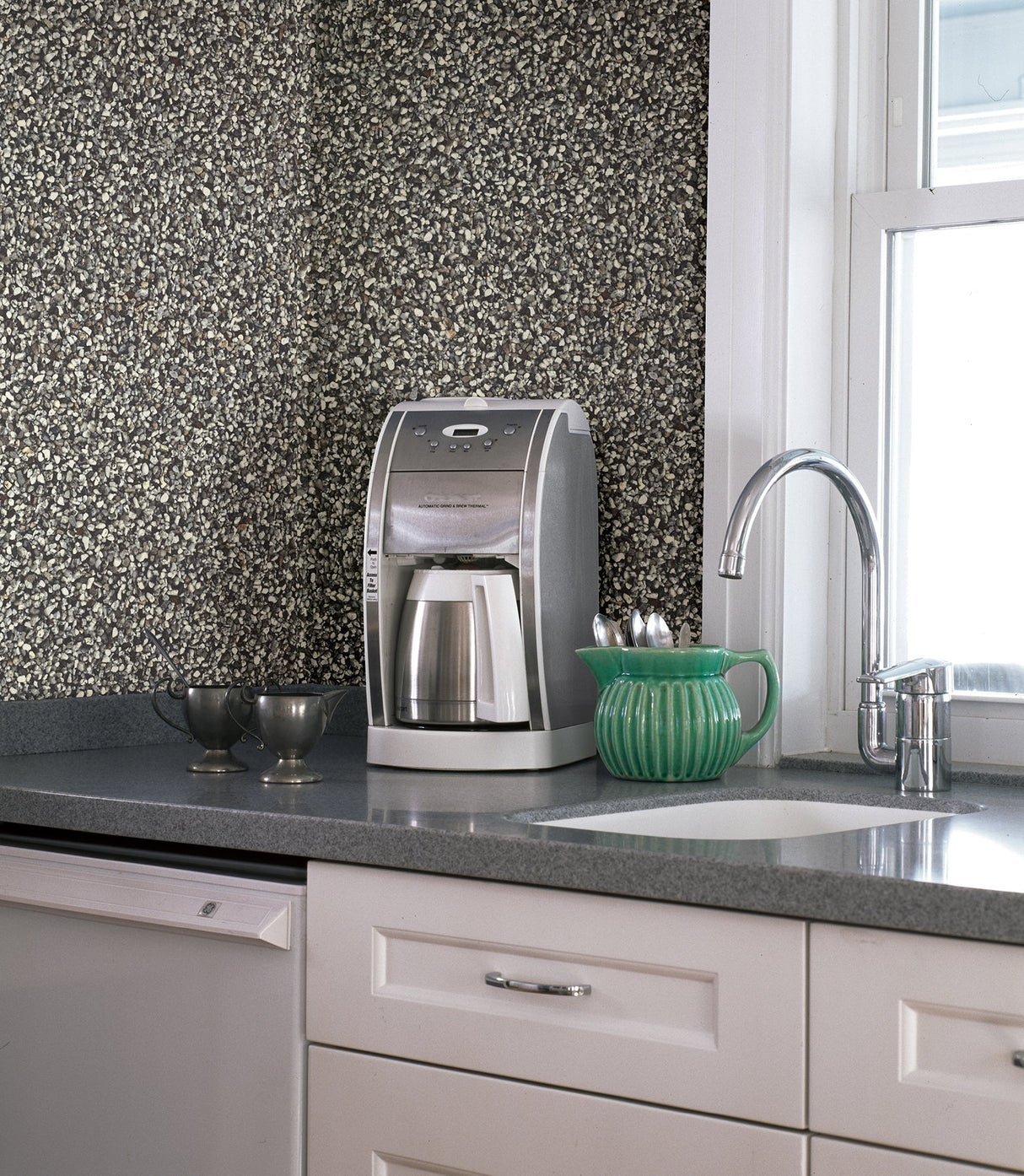 Advantage 2774-899603 Aleutian Black Pebbles Wallpaper