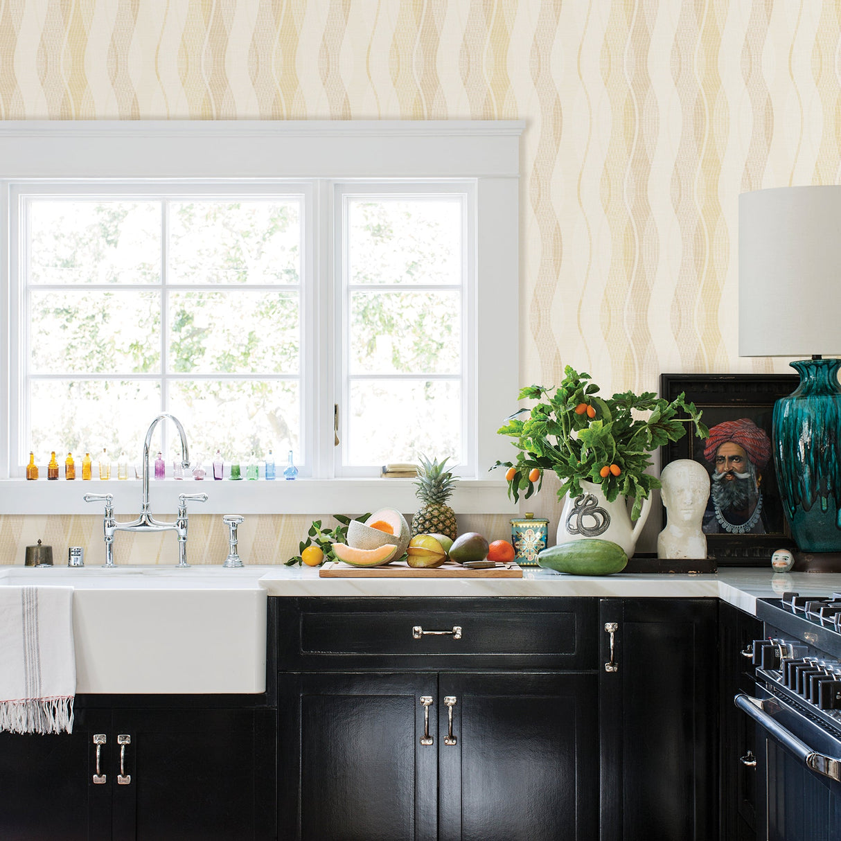 Advantage 2809-IH20007 Jenner Light Yellow Wave Wallpaper