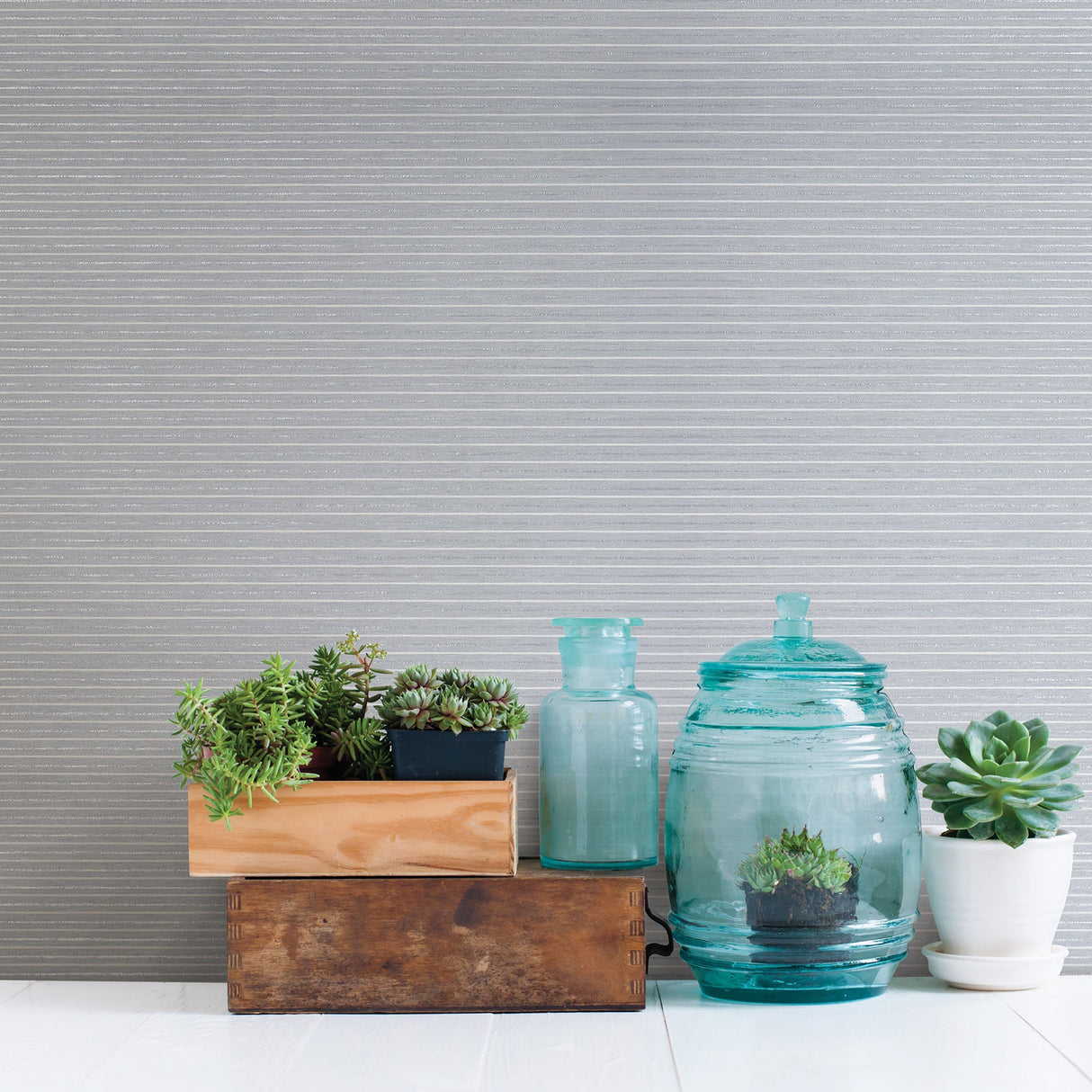 Advantage 2812-IH18404B Lily Light Blue Stripe Wallpaper