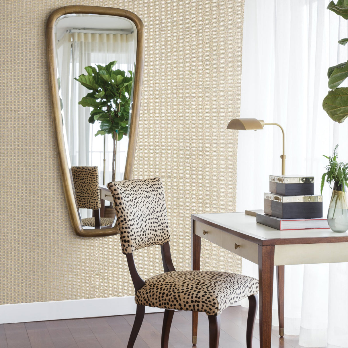 Eade’s Wanchai Metallic Grasscloth Wallpaper Metallic