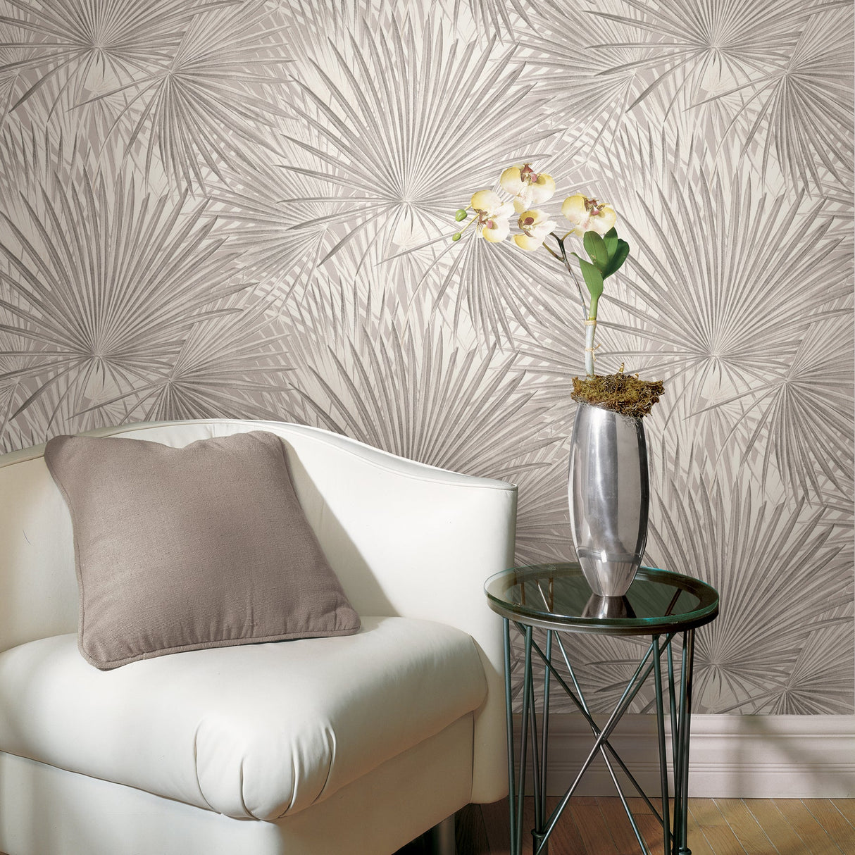 Advantage 2836-803303 Macduff Silver Palm Fronds Wallpaper