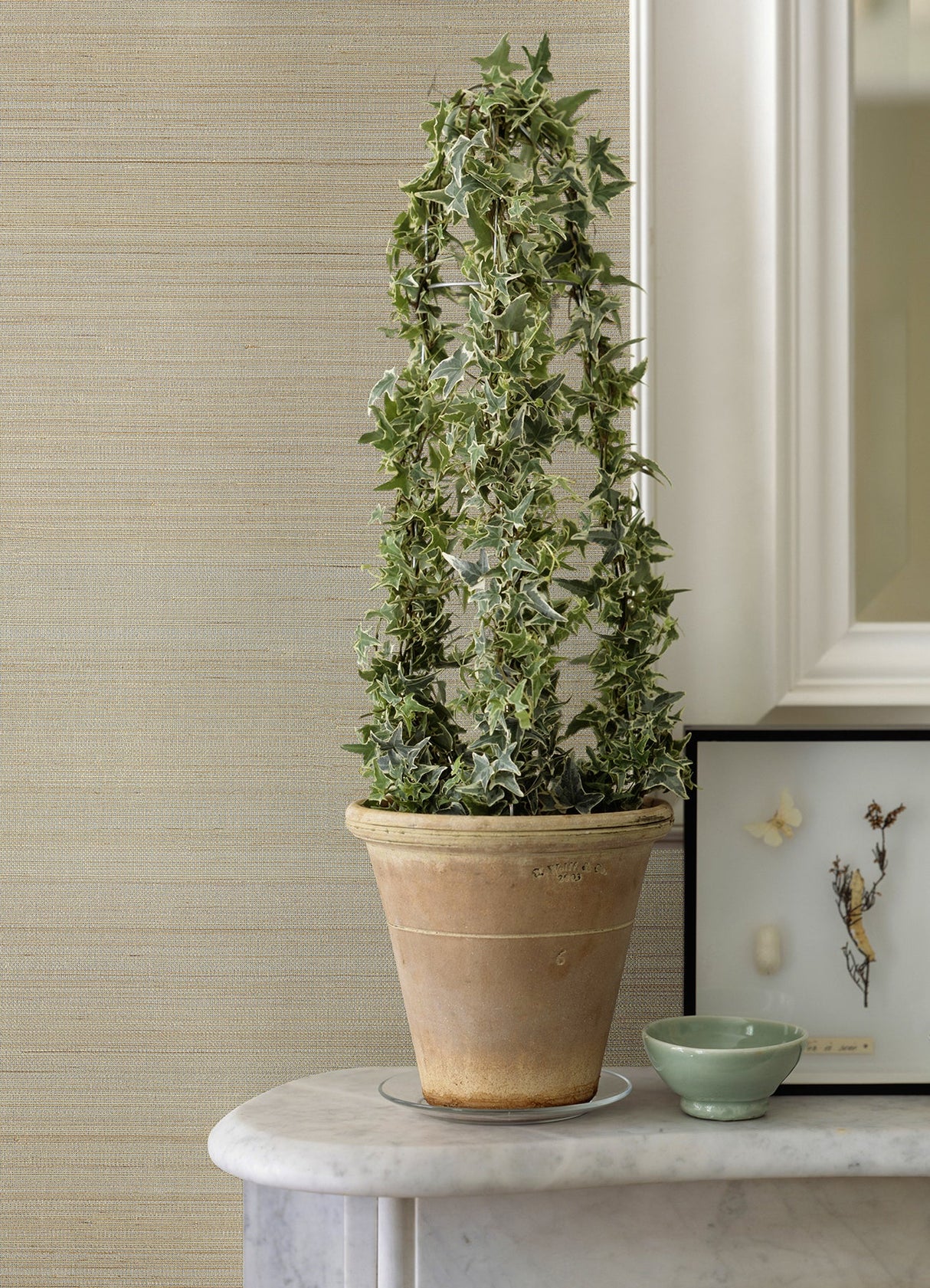 Eade’s Hiromi Champagne Abaca Grasscloth Wallpaper Champagne