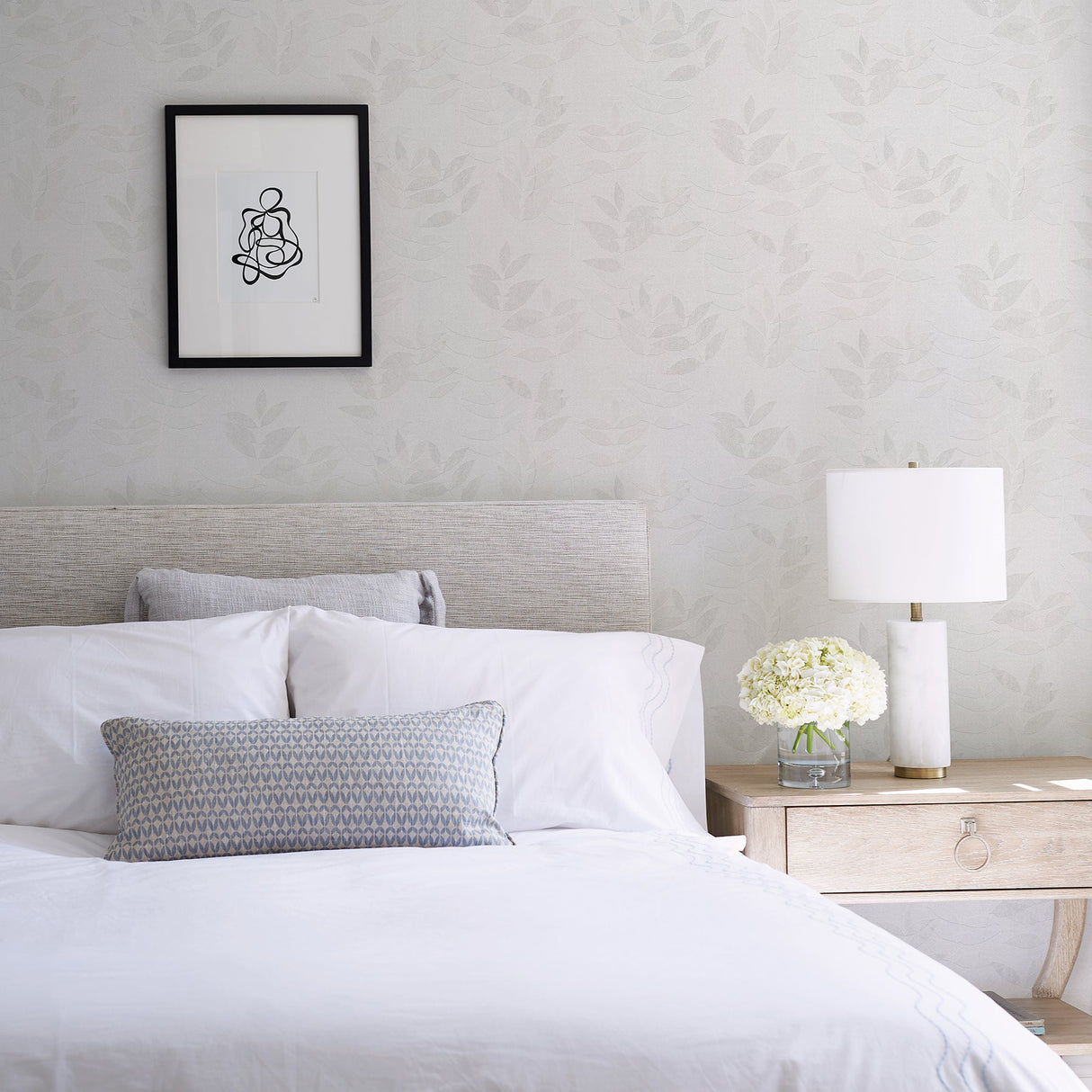 Advantage 2979-37261-1 Napali Off-White Leaf Wallpaper