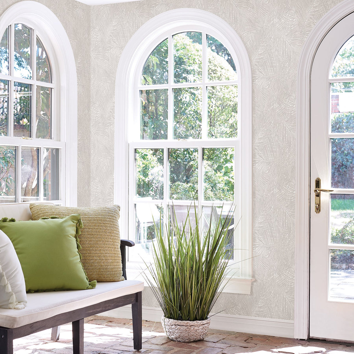 Advantage 2979-37371-3 Raina Light Grey Fronds Wallpaper