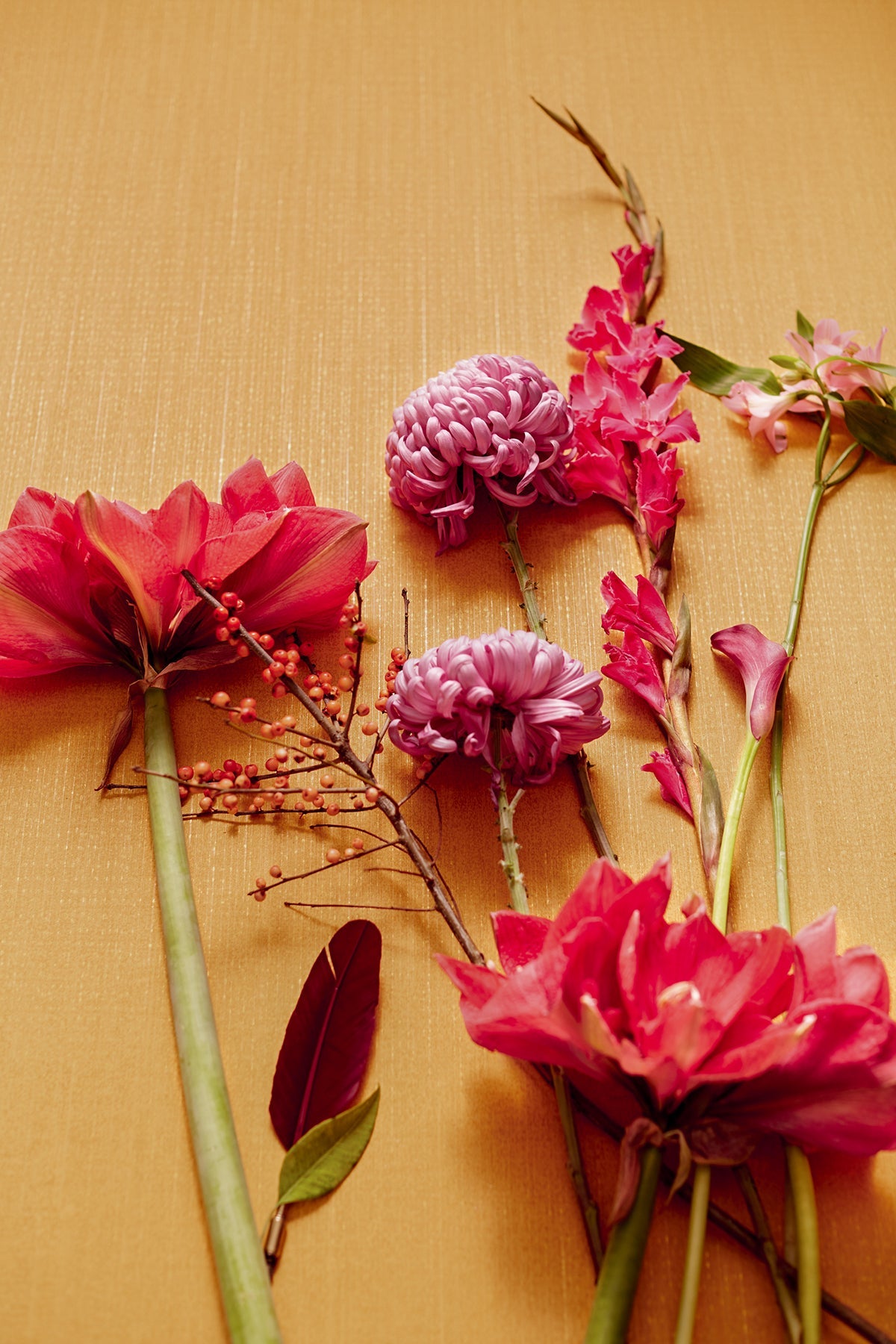 Eijffinger 307353 Fransisco Honey Abstract Dots Wallpaper