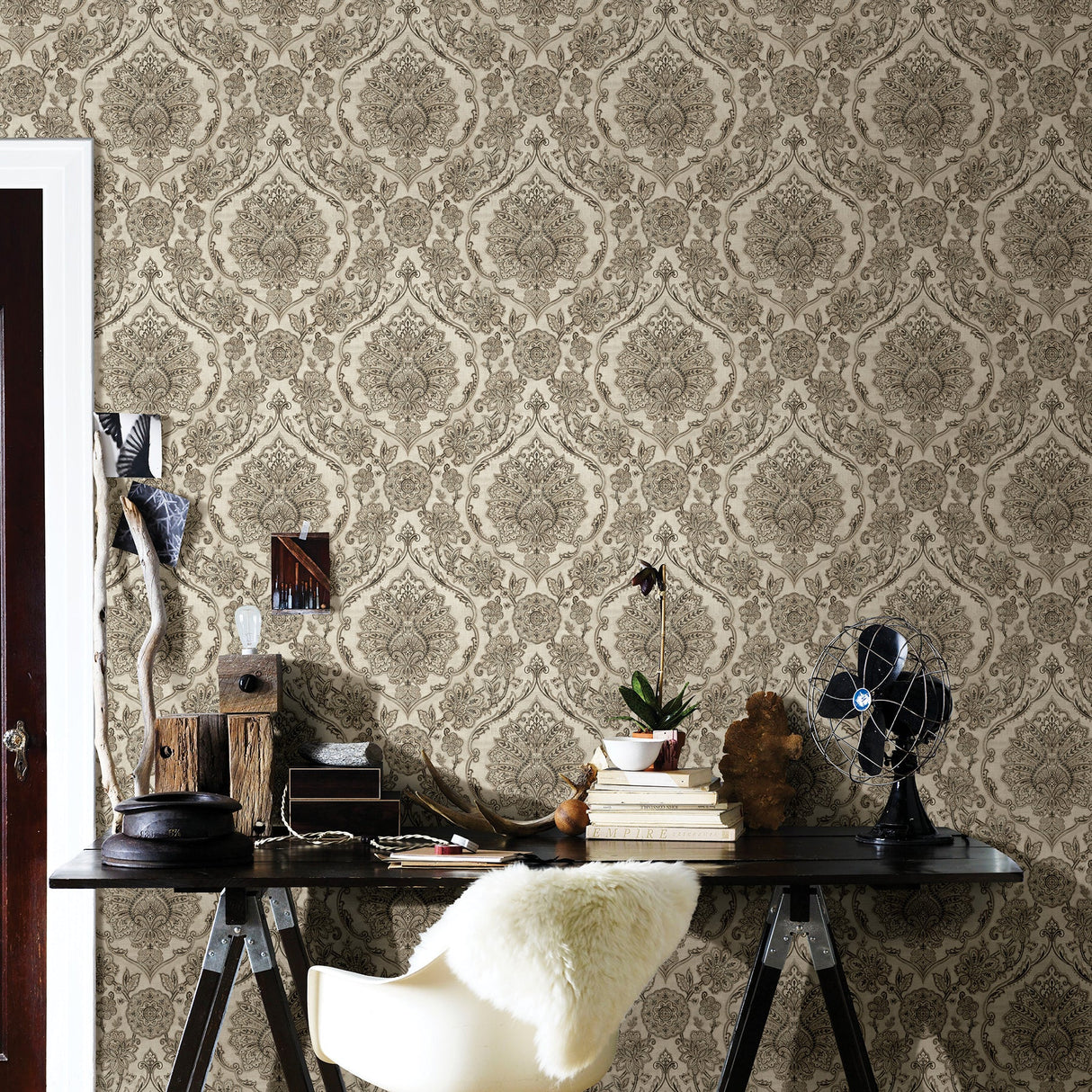 Chesapeake 3114-003320 Carnegie Black Damask Wallpaper
