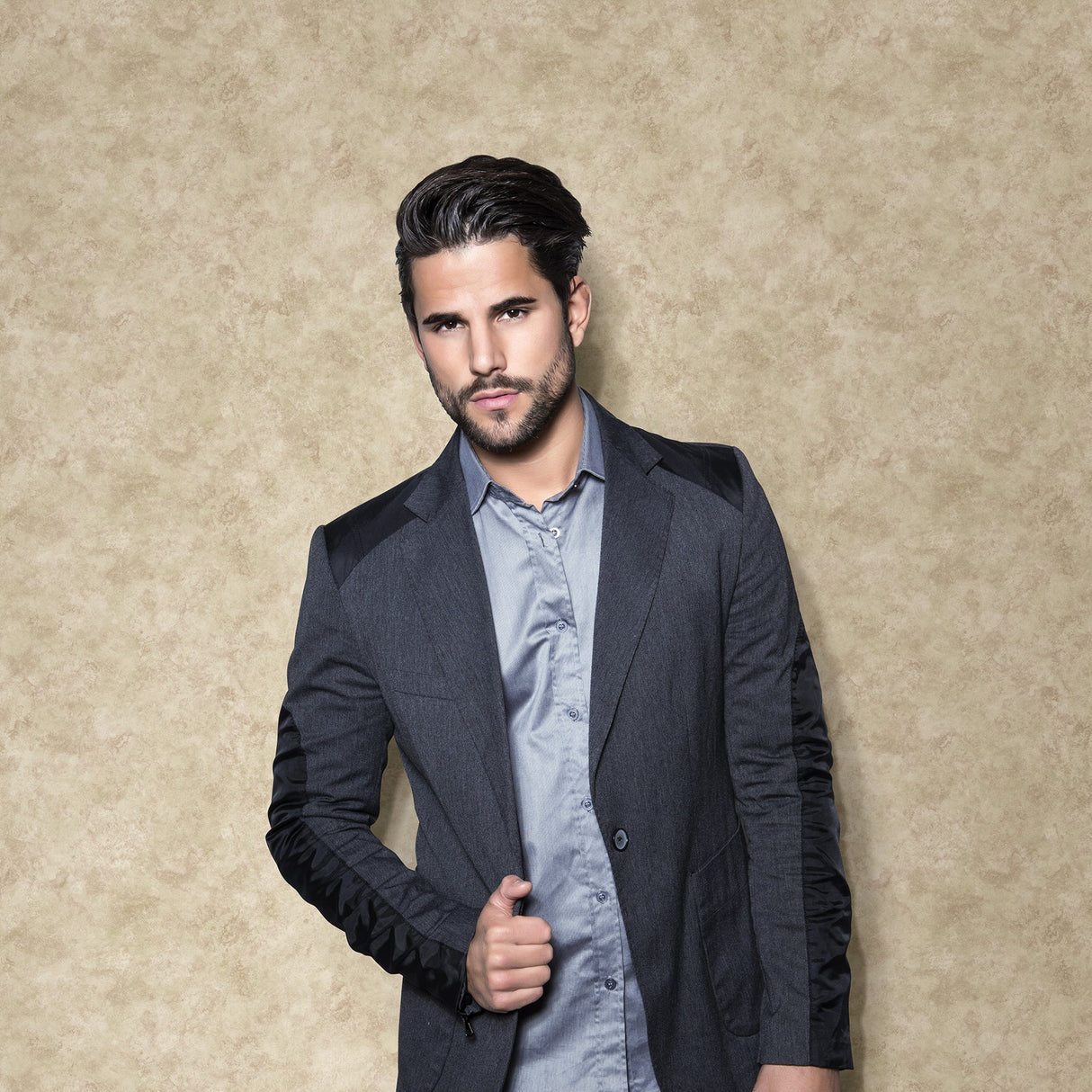 Chesapeake 3114-003395 Astor Platinum Texture Wallpaper