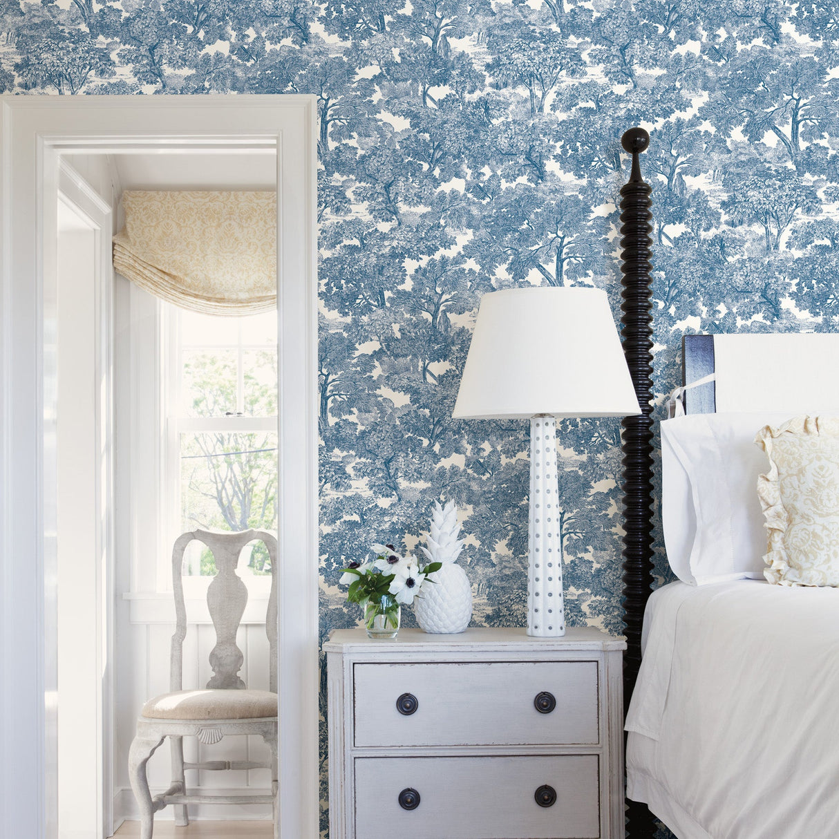 Chesapeake 3115-12543 Spinney Blue Toile Wallpaper