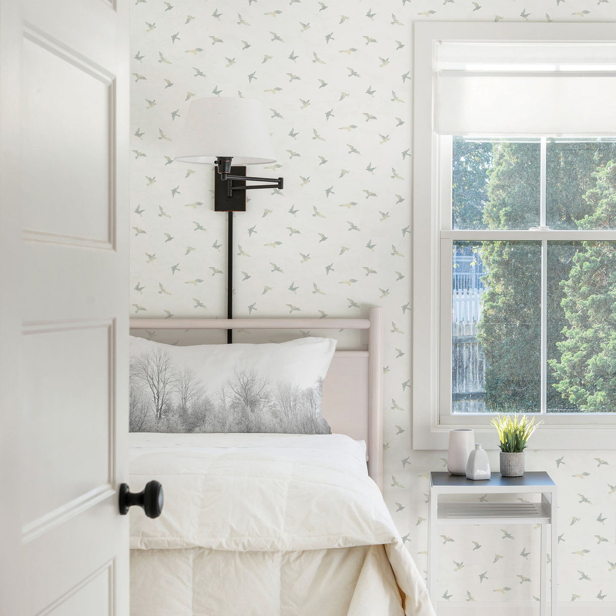 Chesapeake 3118-12623 Soar Grey Bird Wallpaper