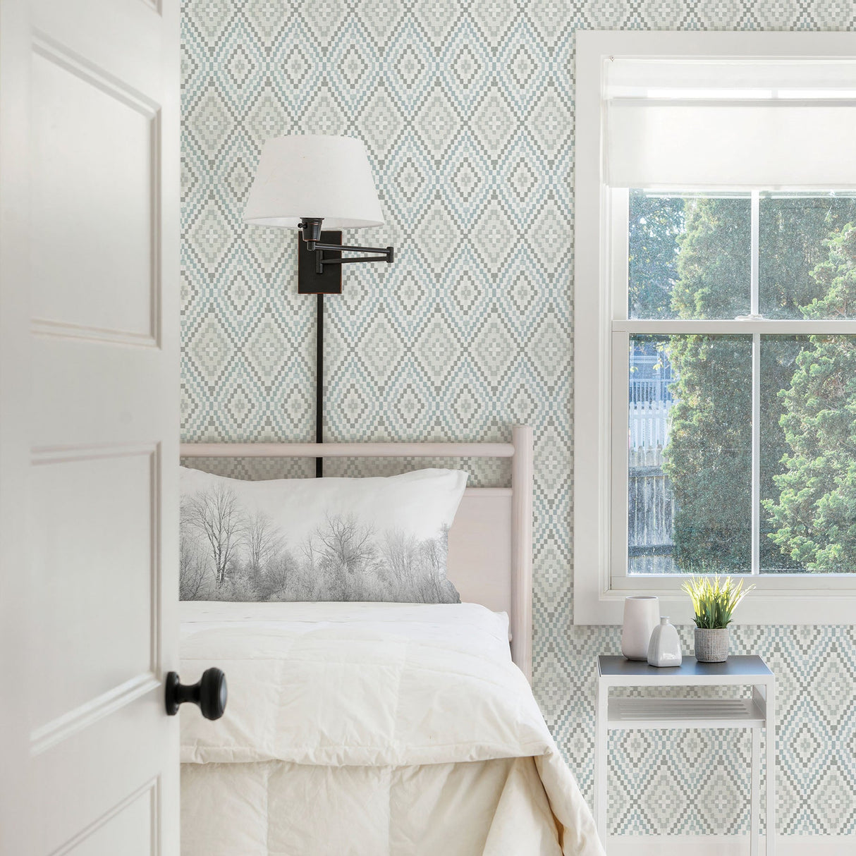 Chesapeake 3118-12712 Ganado Grey Geometric Ikat Wallpaper