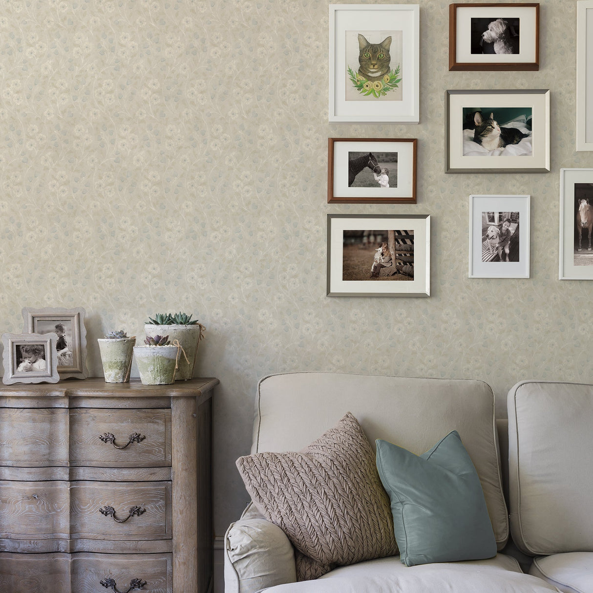 Chesapeake 3119-13055 Patsy Grey Floral Wallpaper