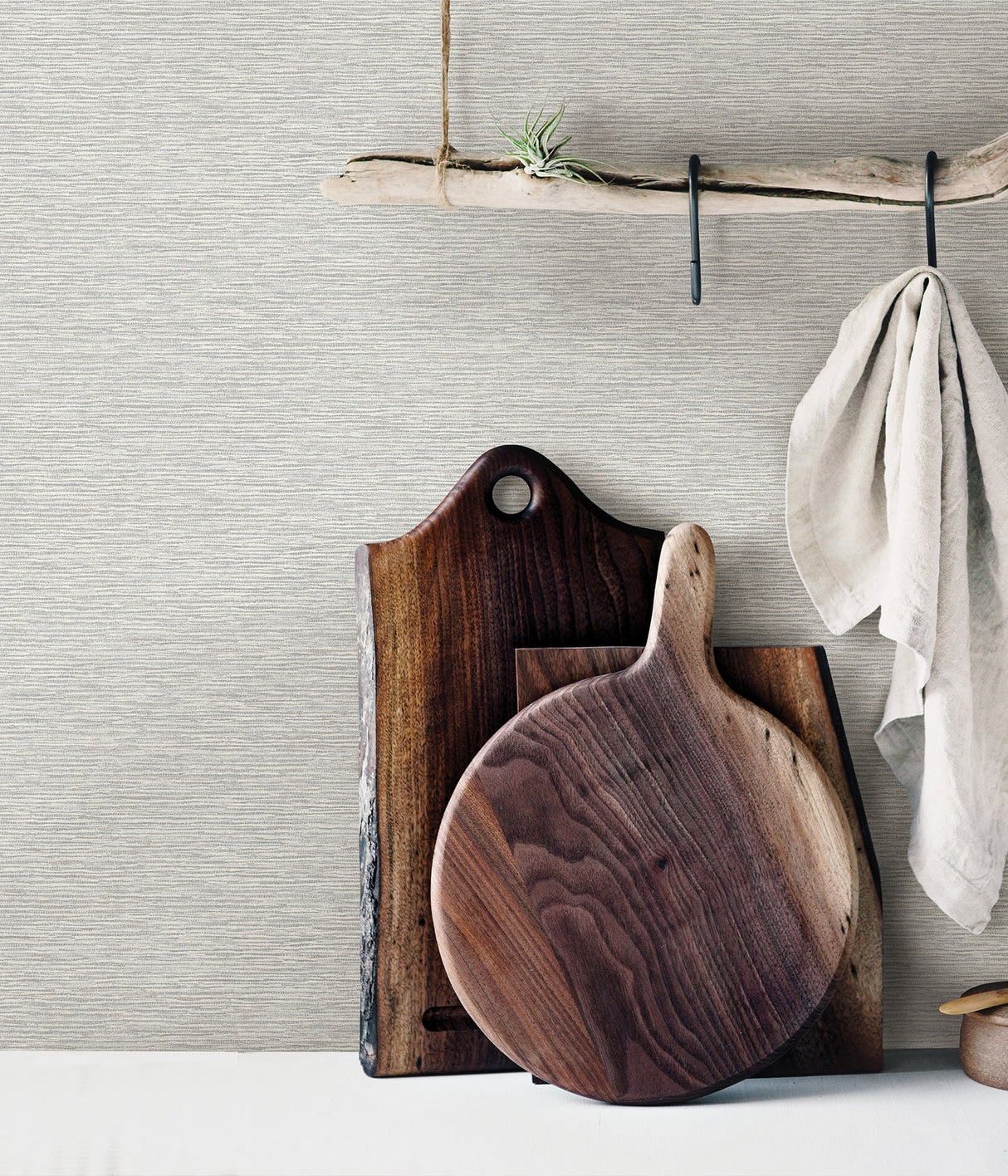 Chesapeake 3123-10210 Gump Light Grey Faux Grasscloth Wallpaper