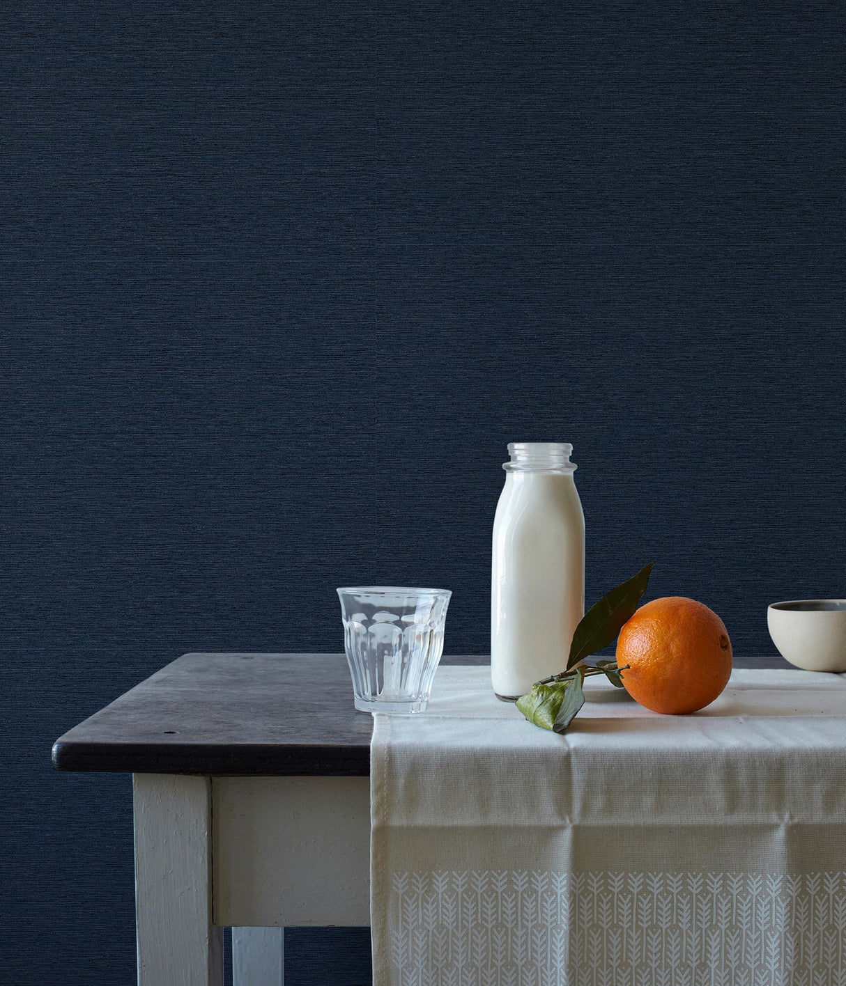 Chesapeake 3123-10212 Gump Navy Faux Grasscloth Wallpaper