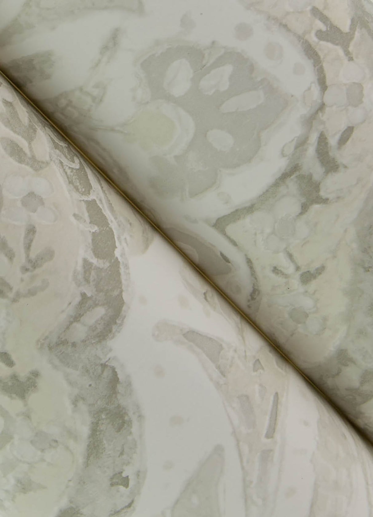 Chesapeake 3125-72339 Mimir Dove Quilted Damask Wallpaper