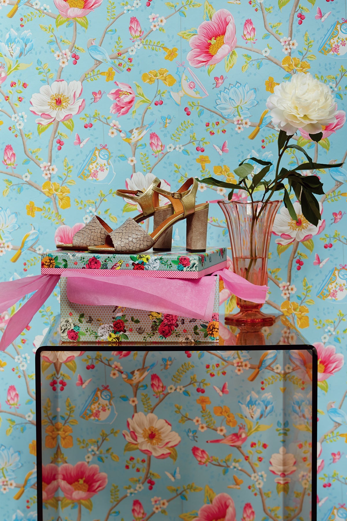 Eijffinger 341002 Leizu Light Blue Chinese Garden Wallpaper