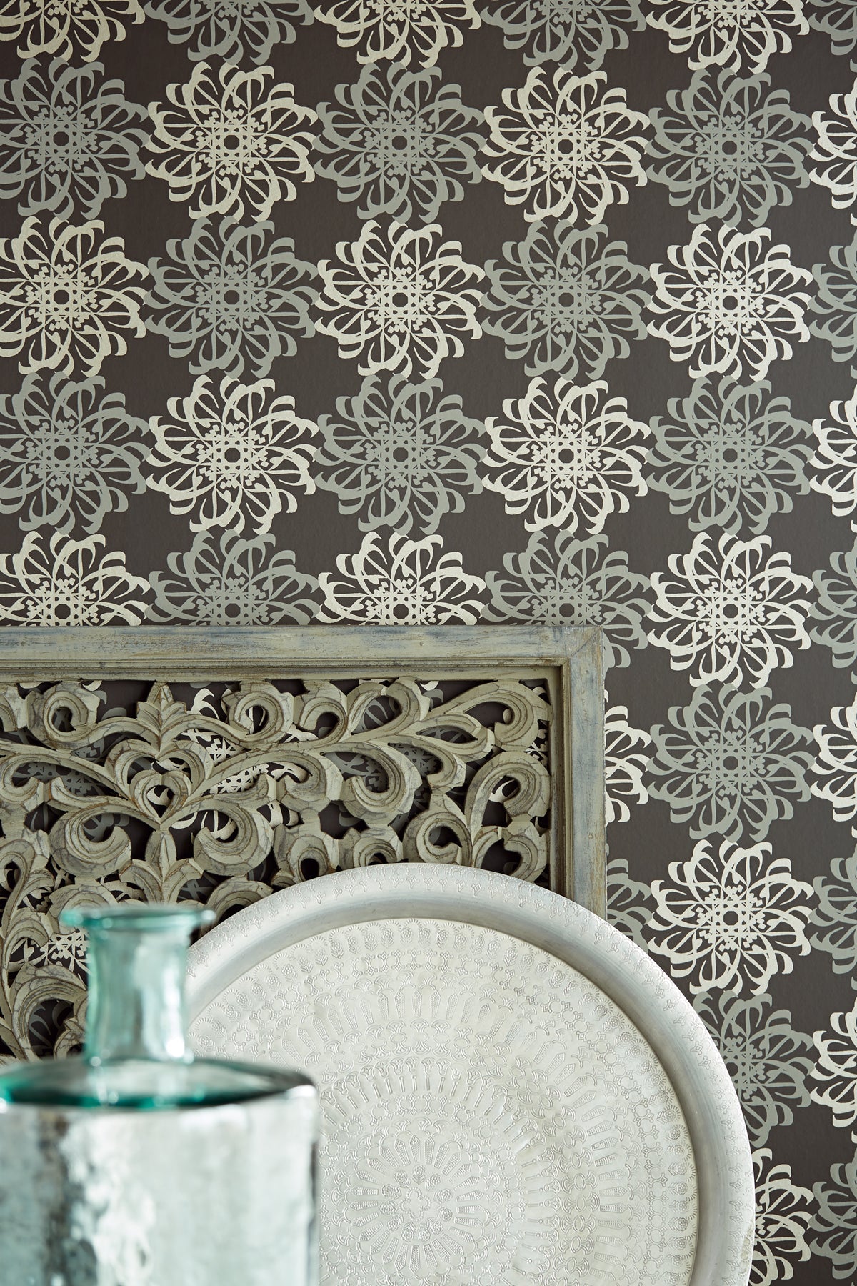 Eijffinger 341782 Hazar Afsan Espresso Modern Medallion Wallpaper