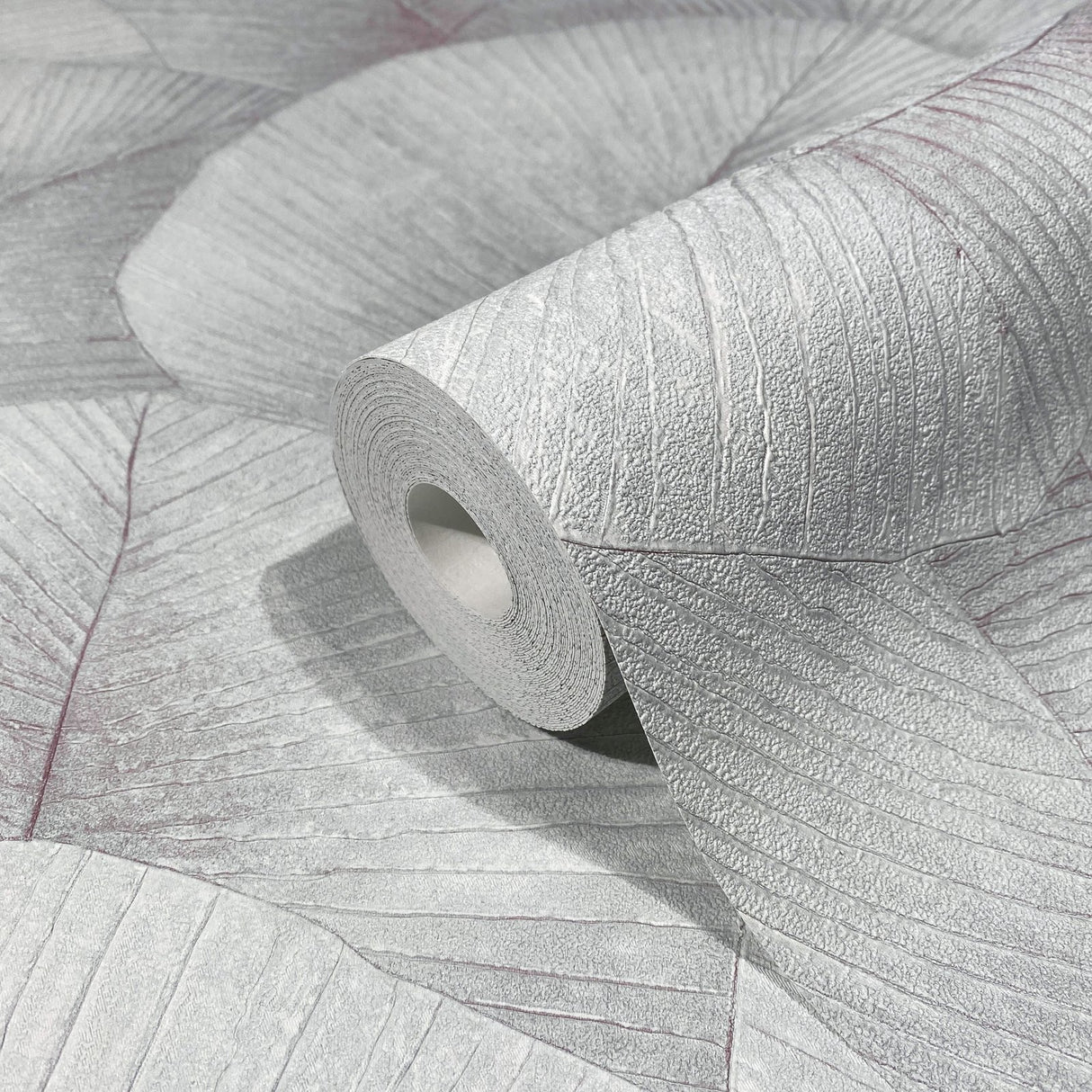 Eade's 34512-sample Silver Grey