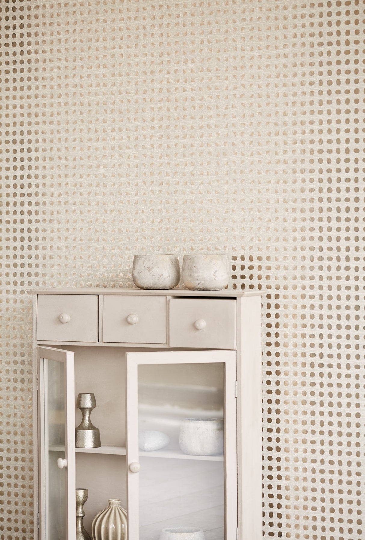 Eijffinger 352071 Dee Grey Metallic Dot Wallpaper