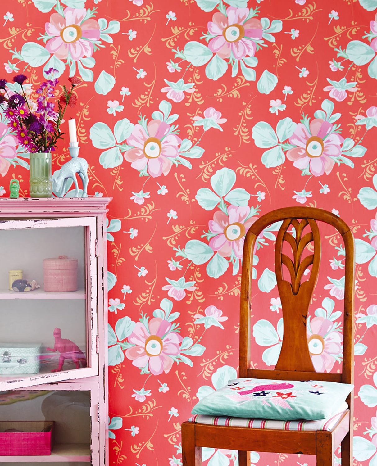 Eijffinger 359043 Lyse Coral Painted Flowers Wallpaper