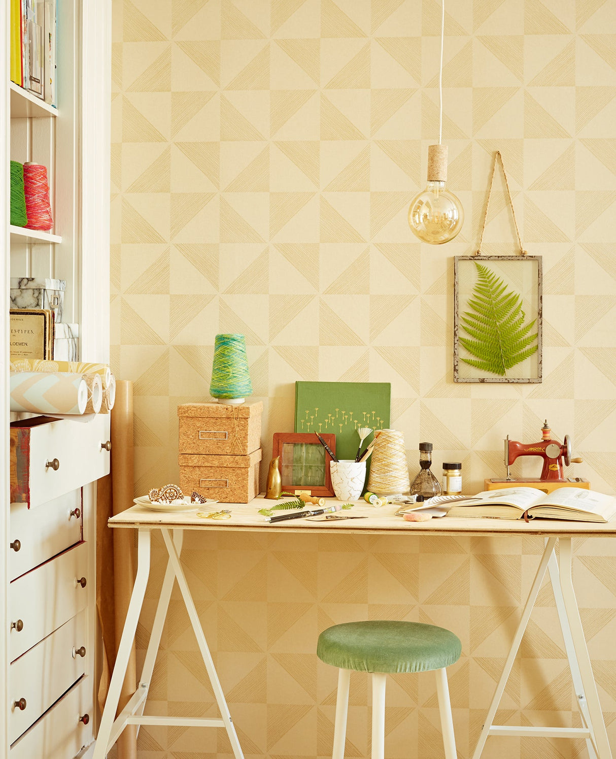 Eijffinger 366033 Mont Gold Geometric Wallpaper