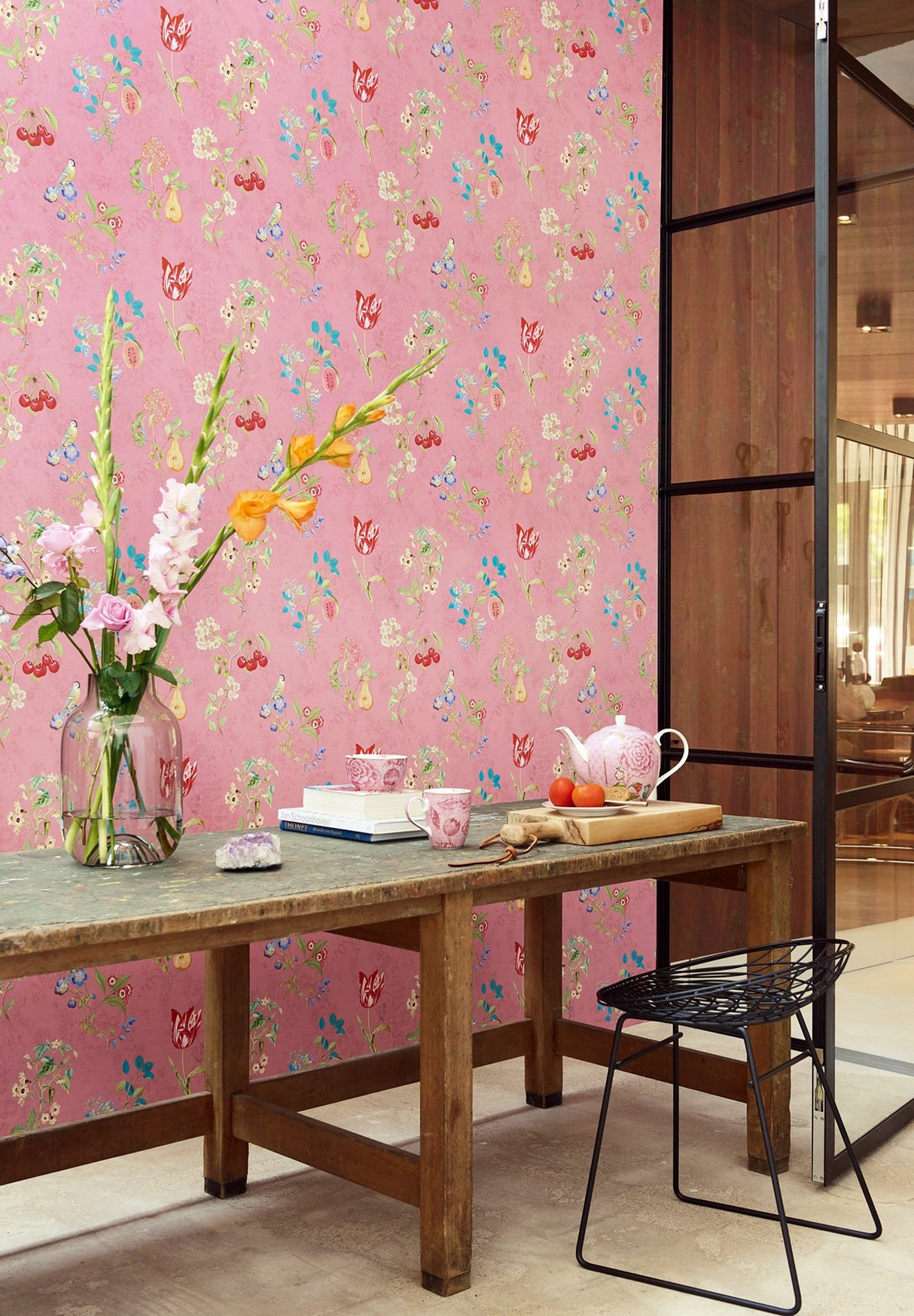 Eijffinger 375023 Danique Mauve Garden Wallpaper