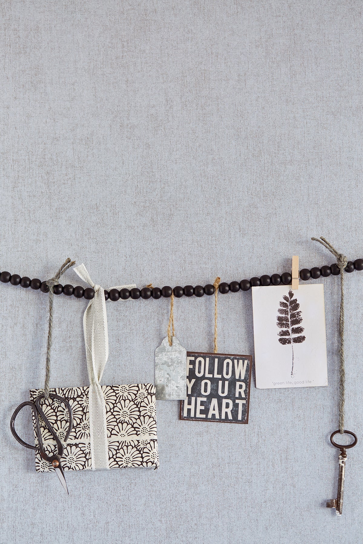 Eijffinger 379070 Sade Lavender Speckle Wallpaper