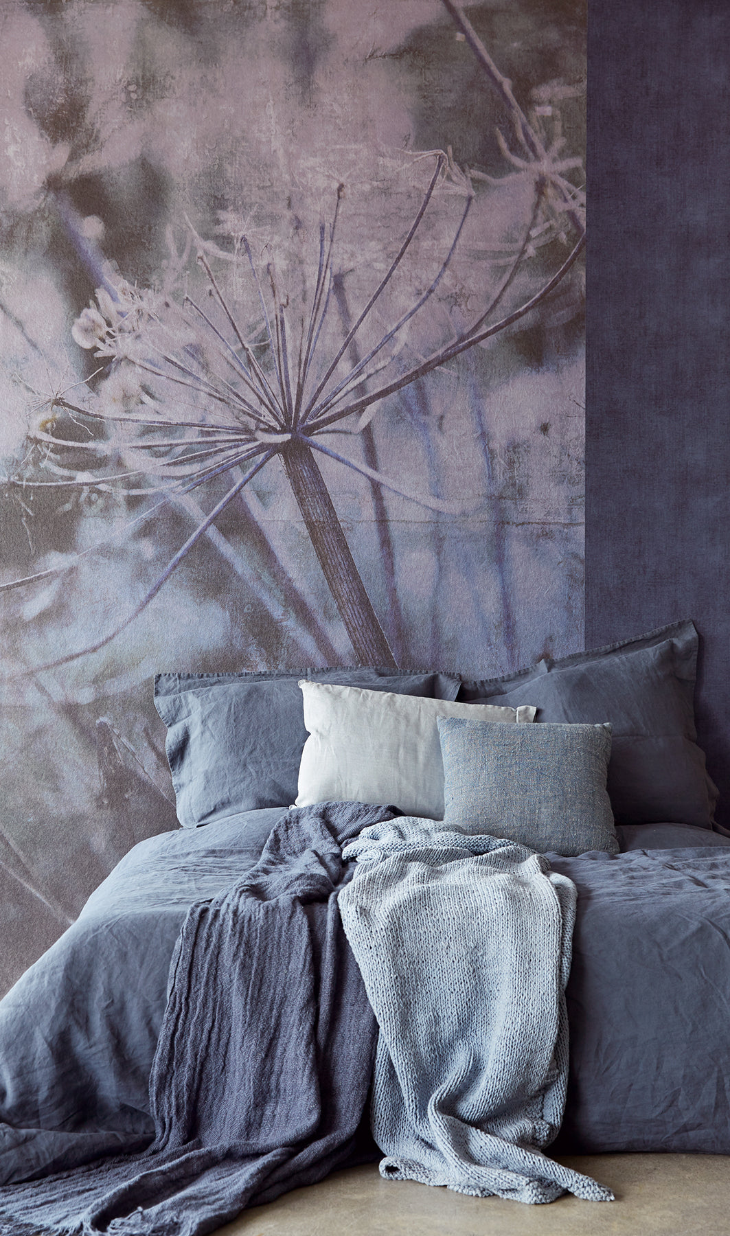 Eijffinger 379106 Acanthus Blue Wall Mural