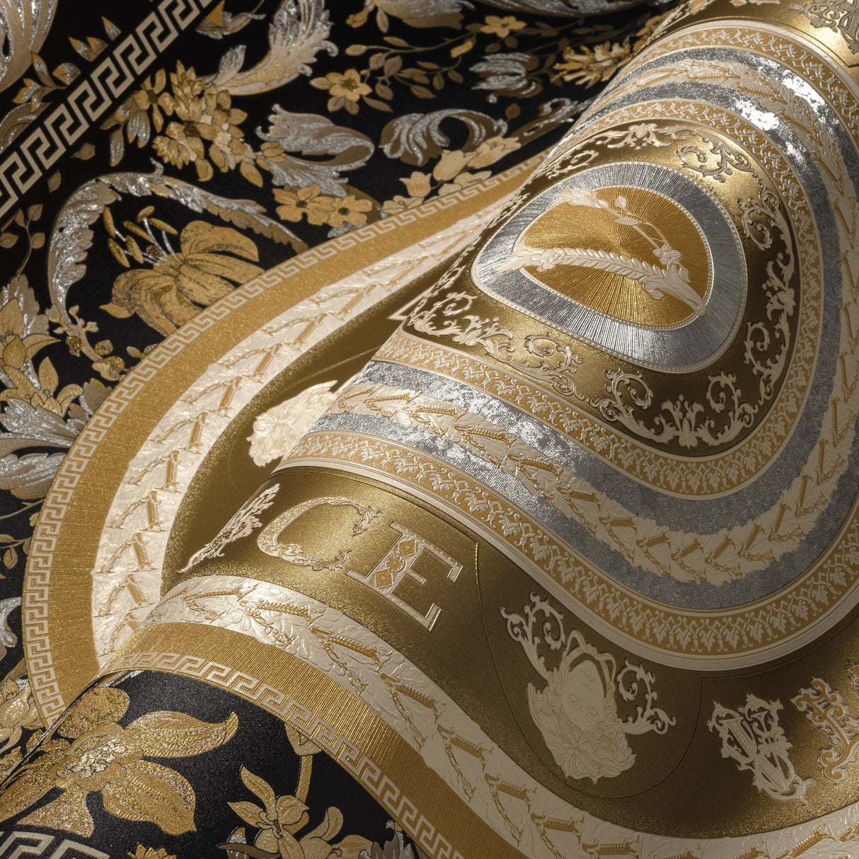 Versace 387055X Wallpaper - Eade's Wallpaper & Fabric
