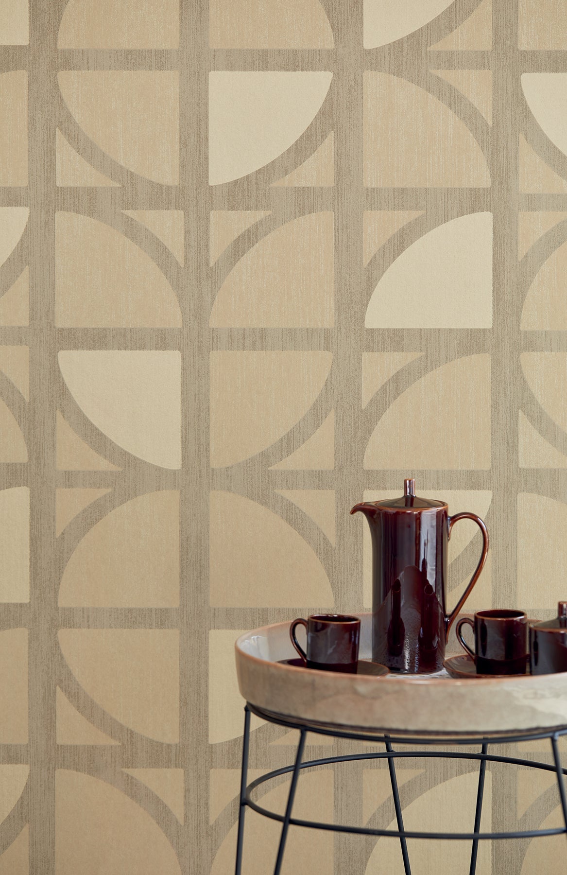 Eijffinger 395811 Tulip Gold Geometric Trellis Wallpaper