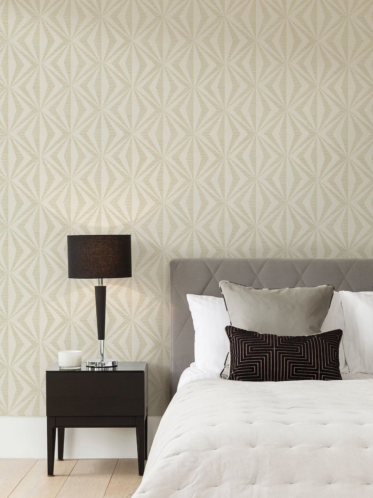 Advantage 4025-82549 Monge Gold Geometric Wallpaper