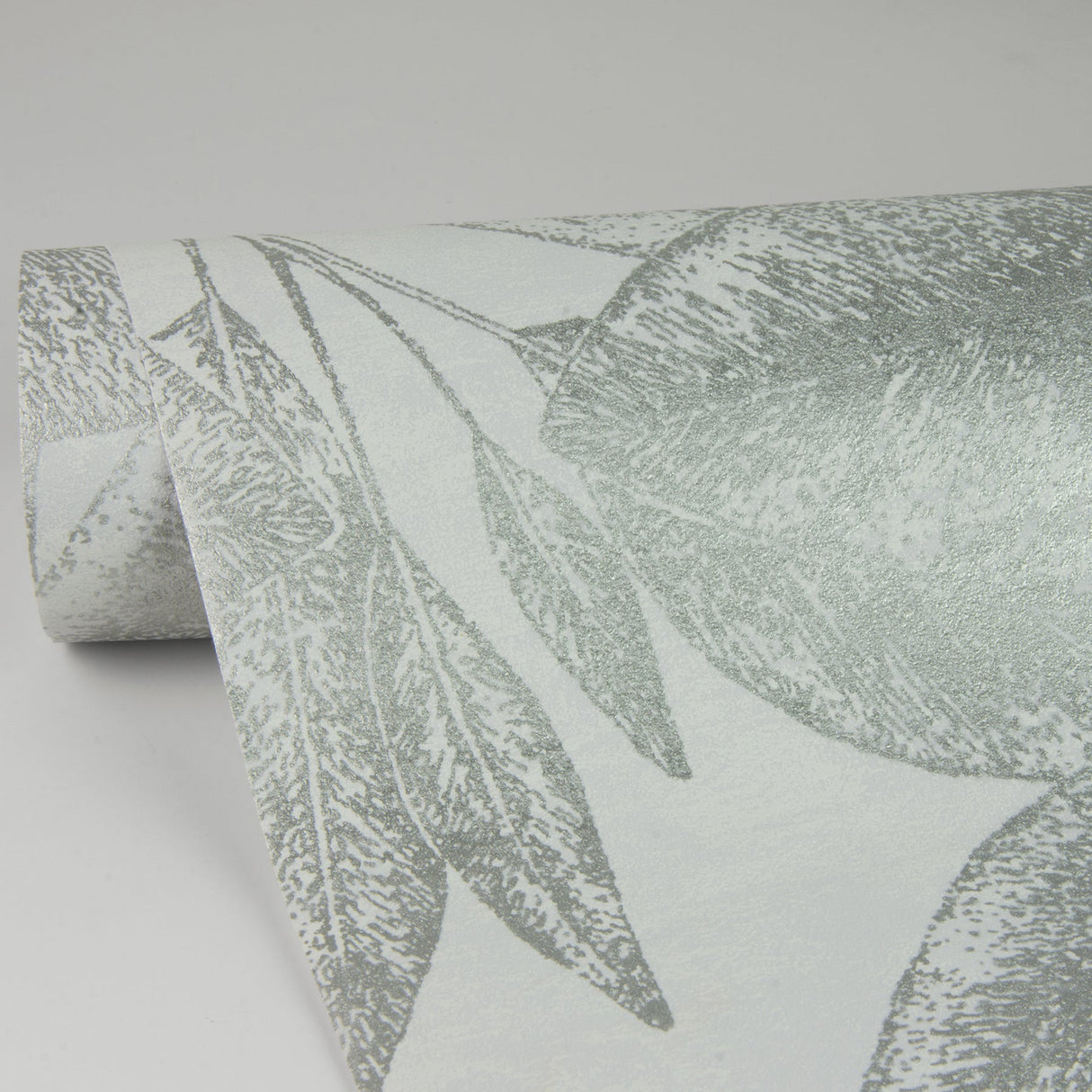 Advantage 4035-37836-2 Suki Silver Leaves Wallpaper