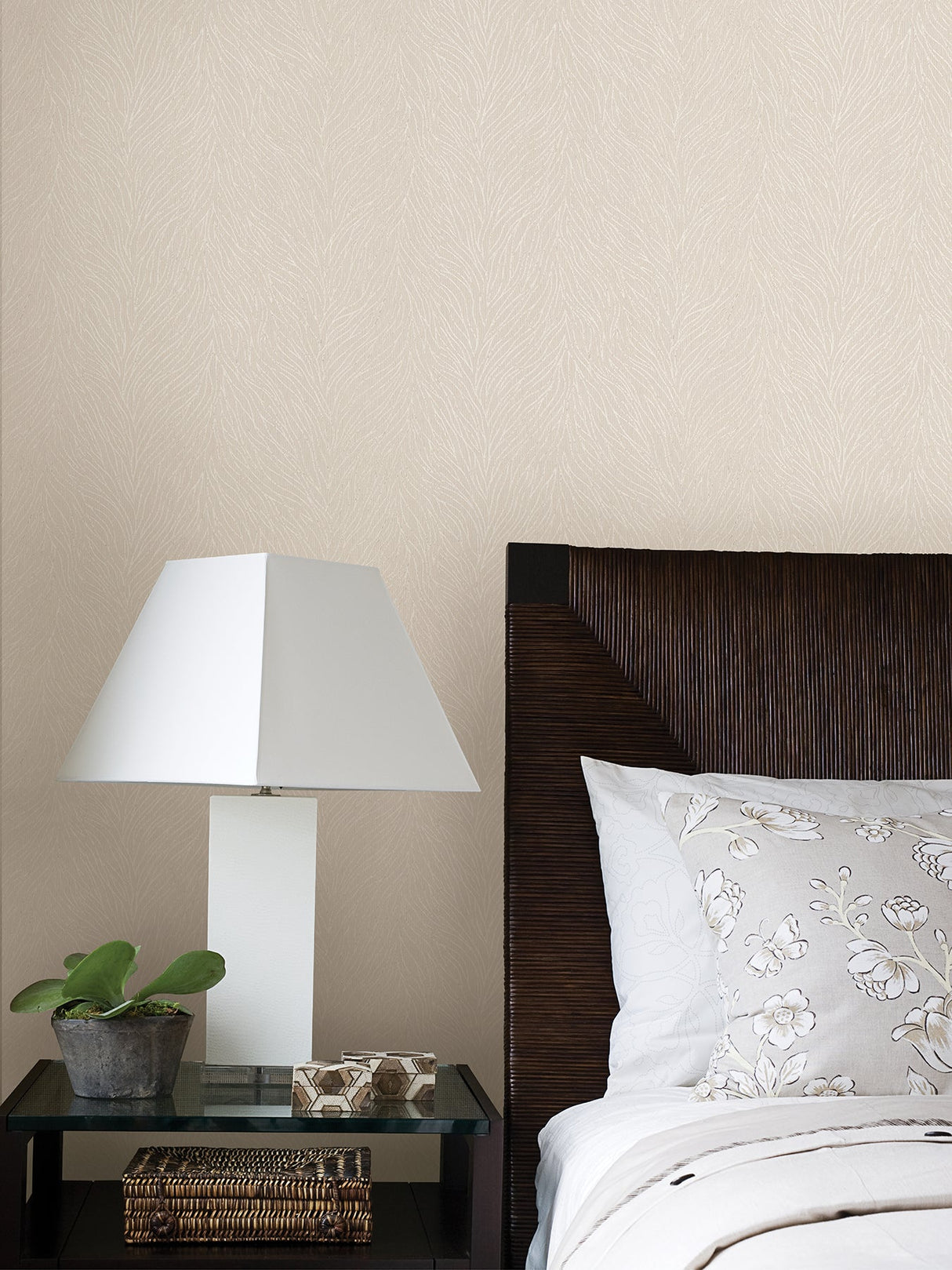 Advantage 4035-58426 Tomo Cream Abstract Wallpaper
