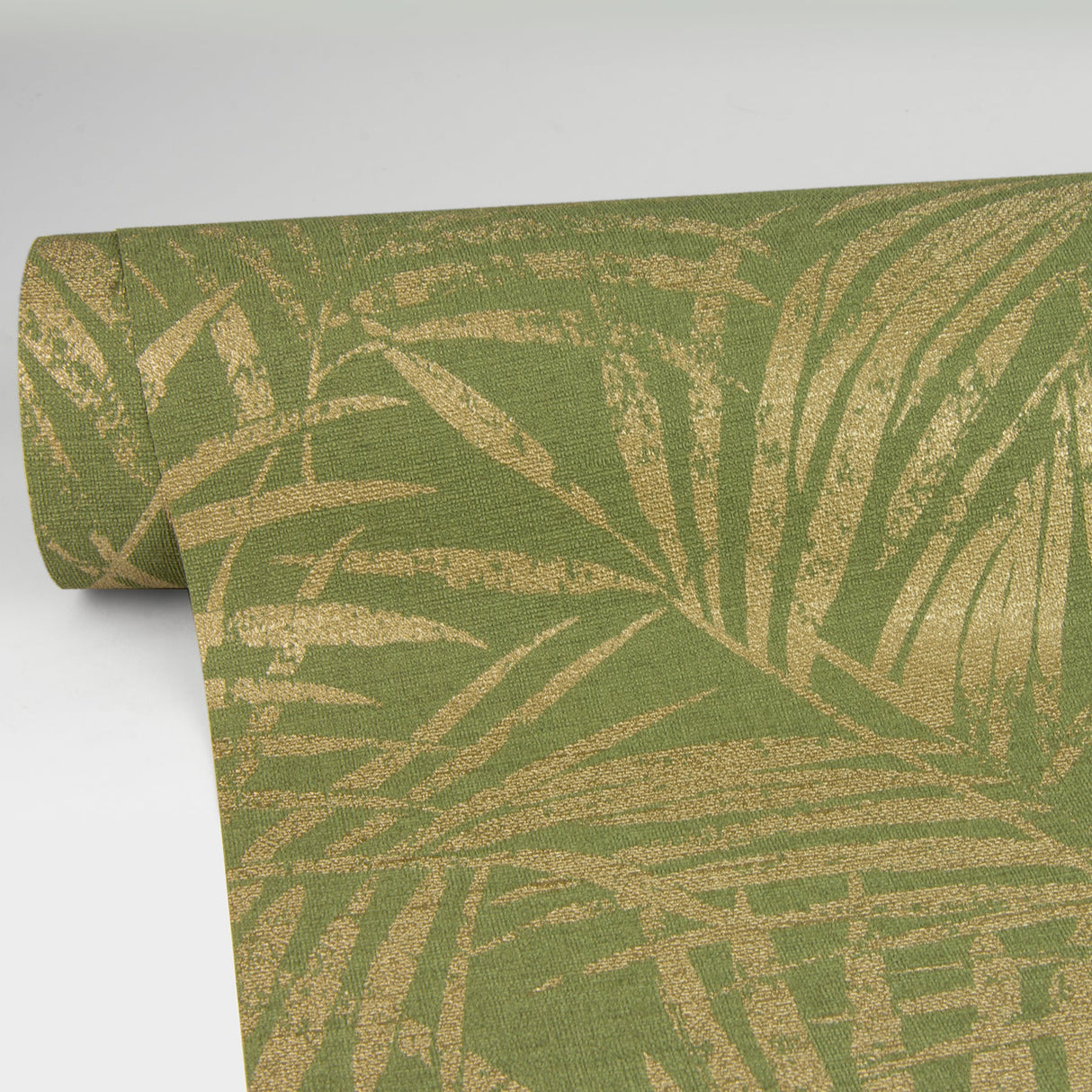 Advantage 4035-832129 Yumi Green Palm Leaf Wallpaper