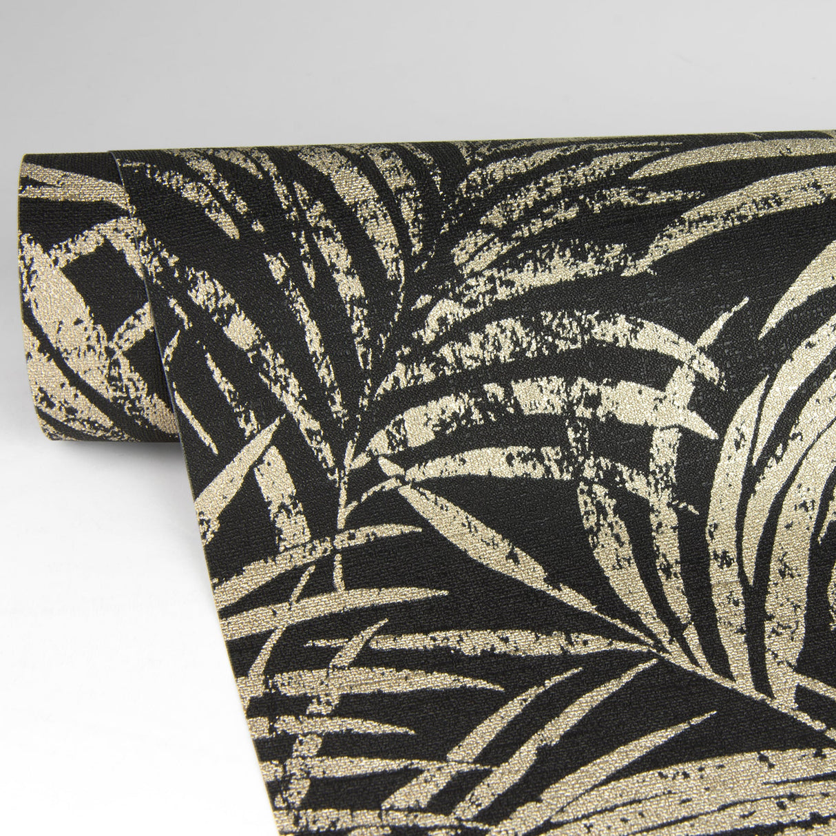 Advantage 4035-832143 Yumi Black Palm Leaf Wallpaper