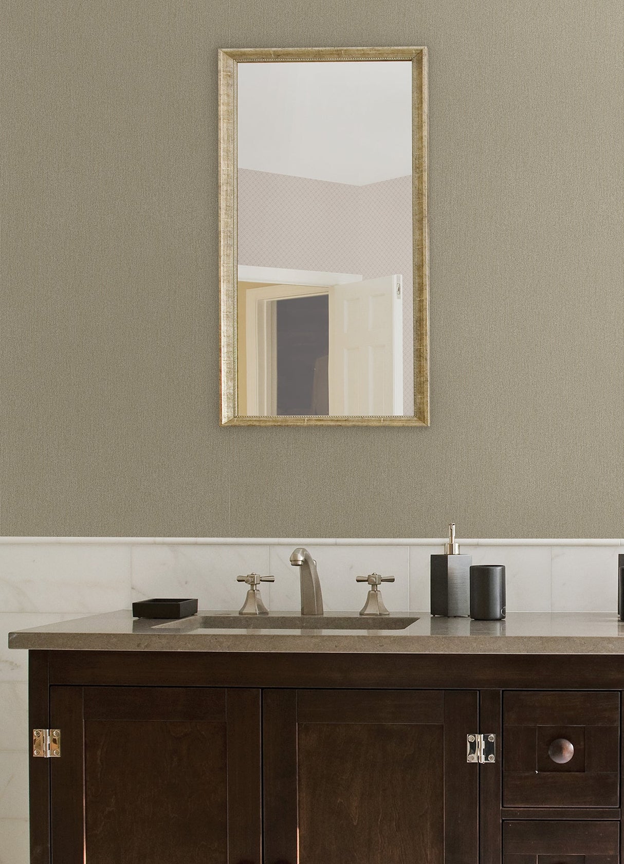 Advantage 4041-72407 Melvin White Stria Wallpaper