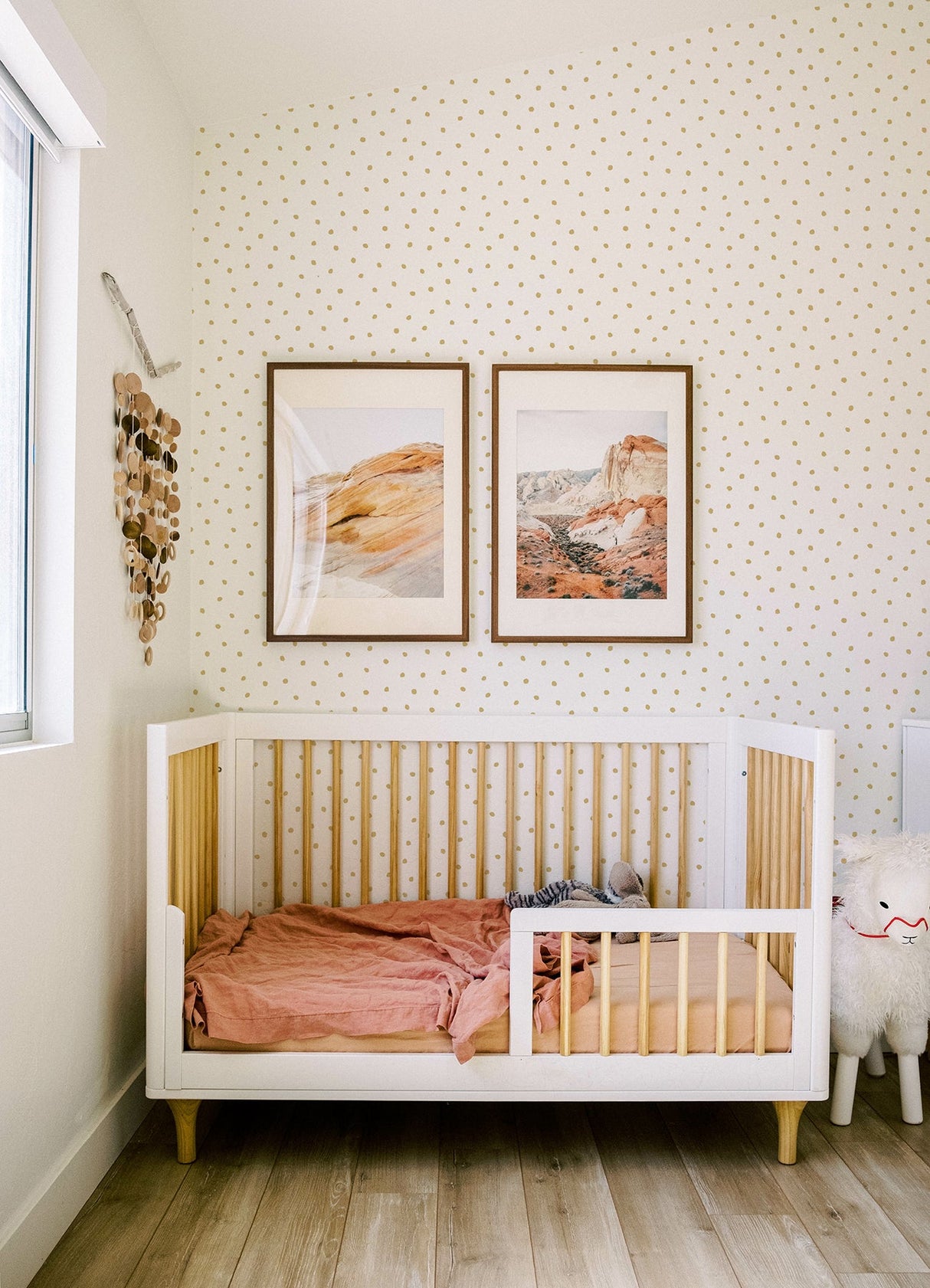 Chesapeake 4060-138937 Pixie Gold Dots Wallpaper