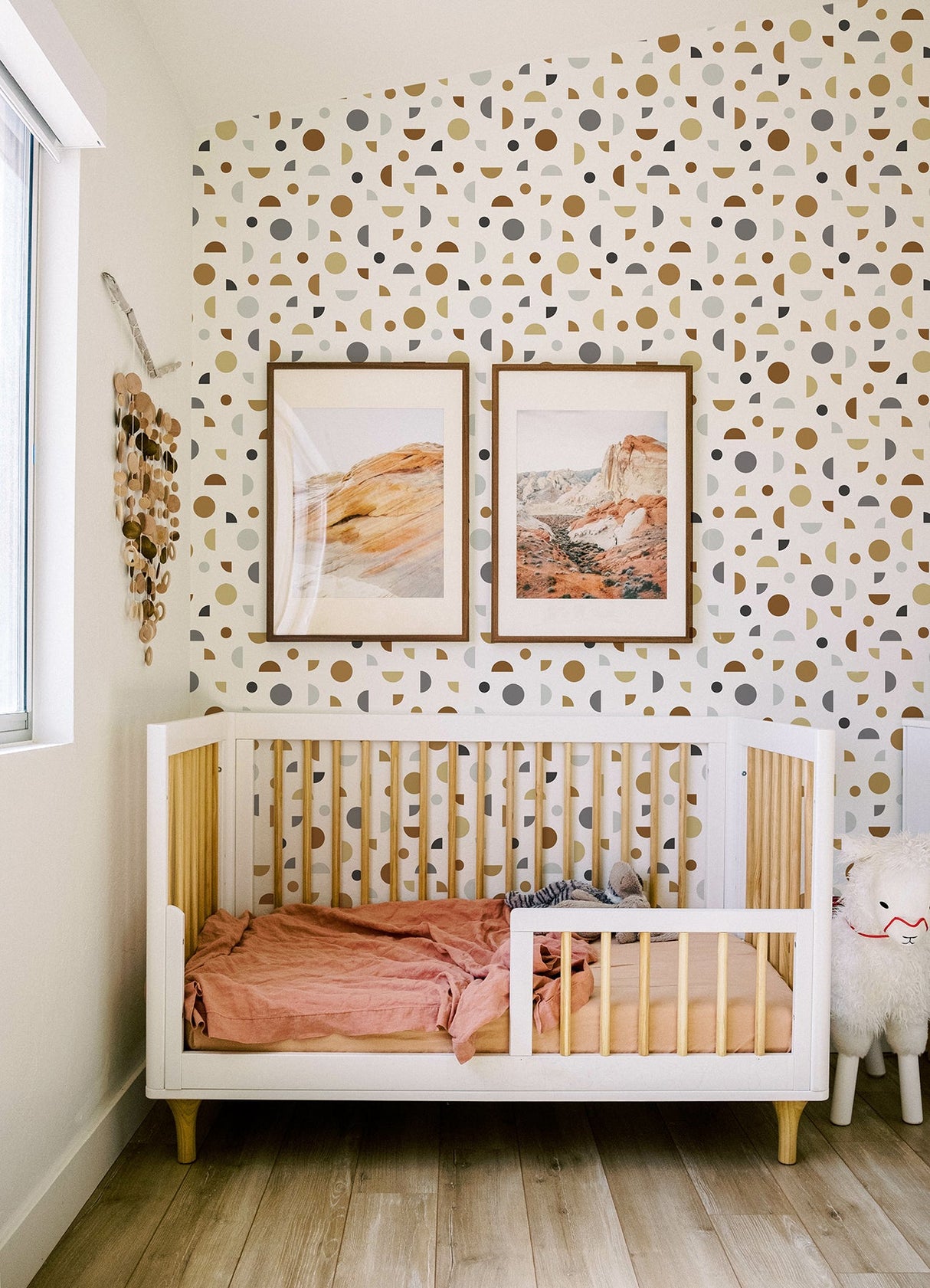 Chesapeake 4060-139278 Marilee Neutral Circles Wallpaper