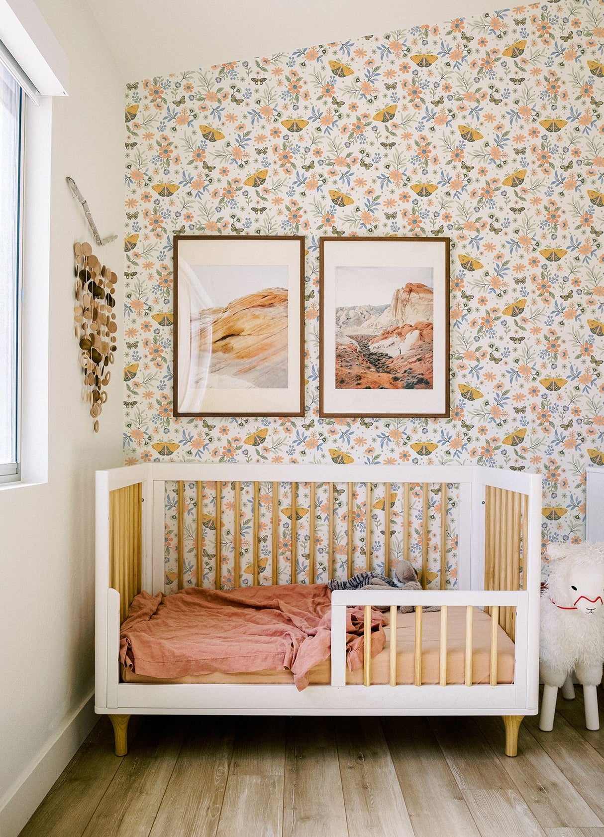 Chesapeake 4060-58105 Zev Coral Butterfly Wallpaper