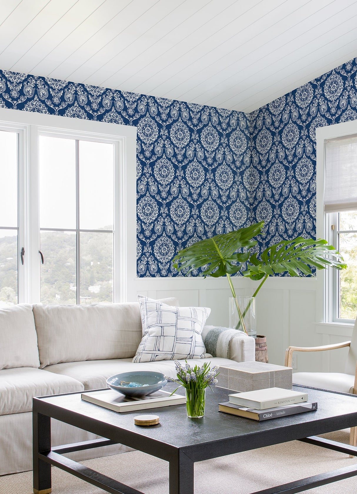 Chesapeake 4071-71018 Helm Damask Navy Floral Medallion Wallpaper