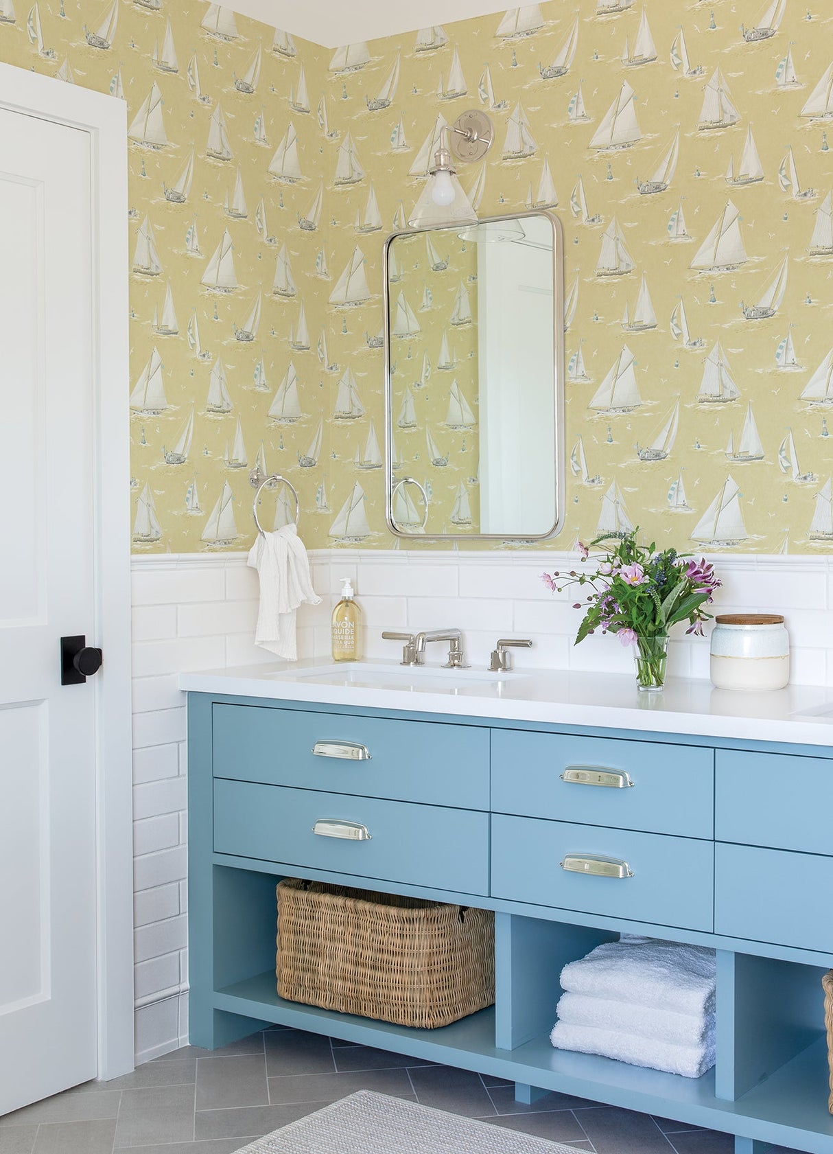 Chesapeake 4071-71033 Leeward Yellow Sailboat Wallpaper