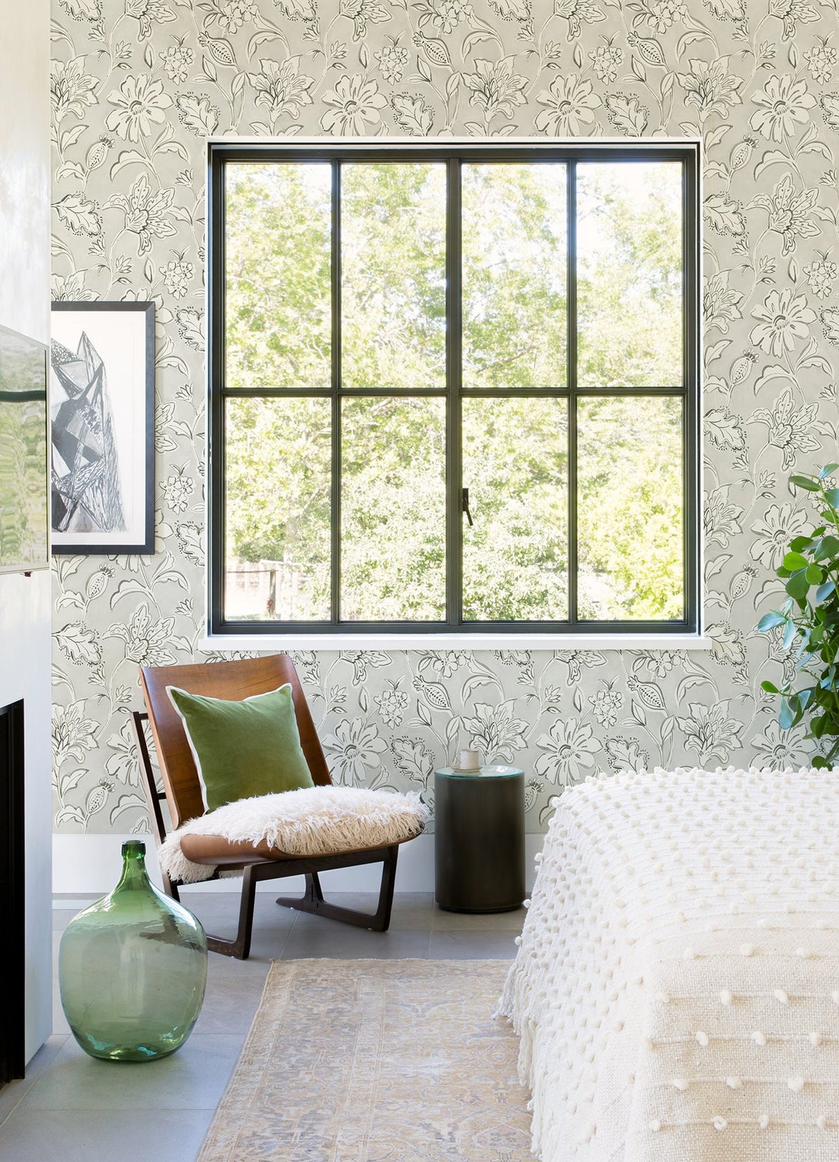 Chesapeake 4071-71039 Plumeria Grey Floral Trail Wallpaper