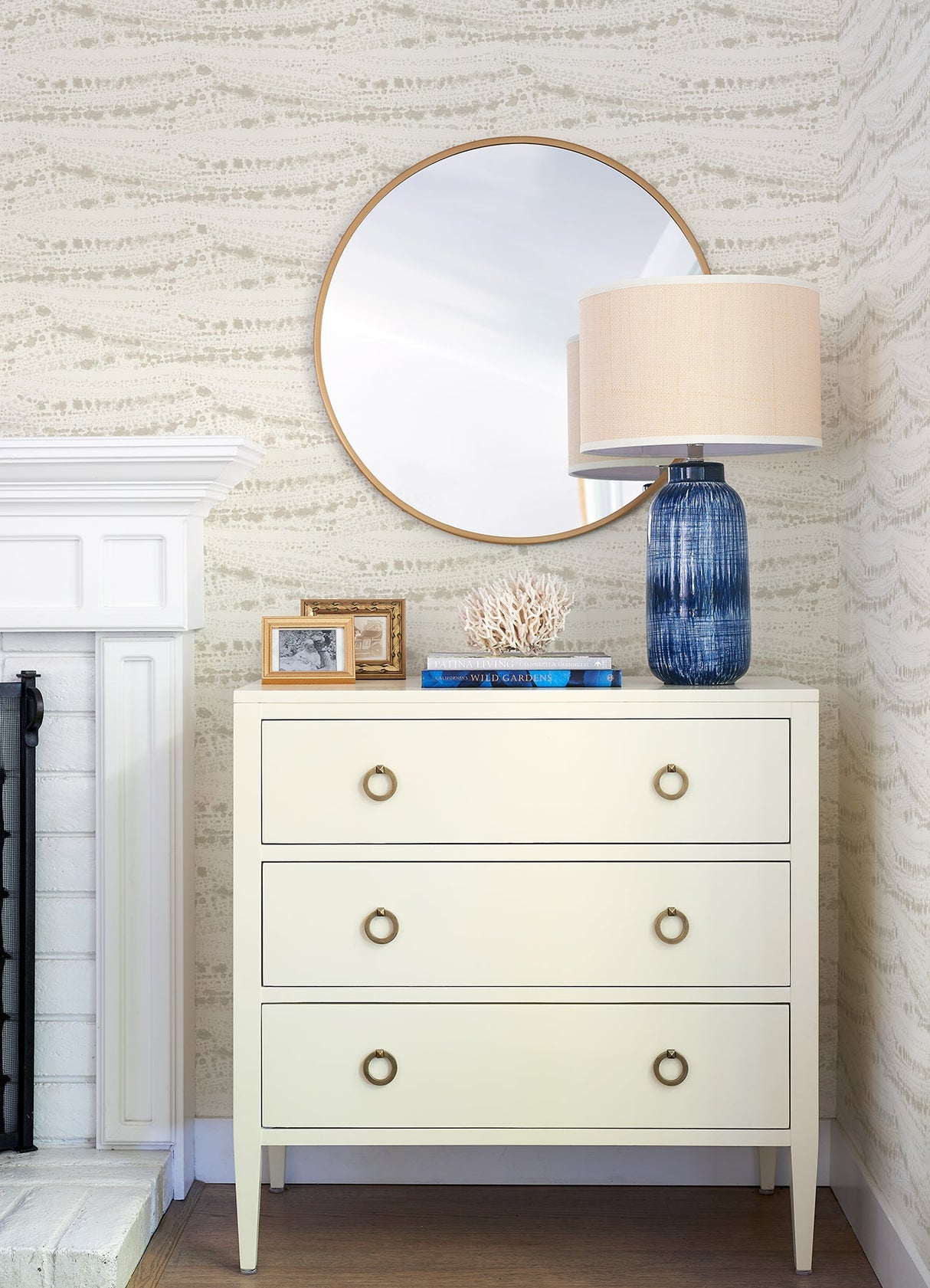 Chesapeake 4071-71048 Rannell Beige Abstract Scallop Wallpaper