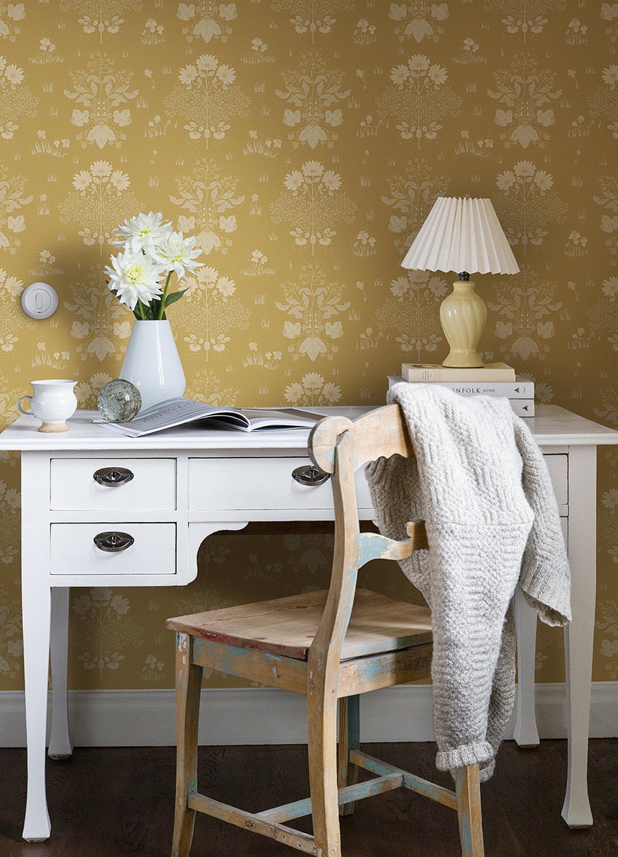A-Street Prints 4080-83135 Elda Gold Delicate Daises Wallpaper