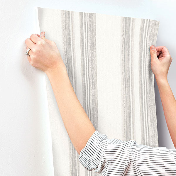 Chesapeake 4142-72602 Loom Spun Grey Wallpaper - Eade's Wallpaper