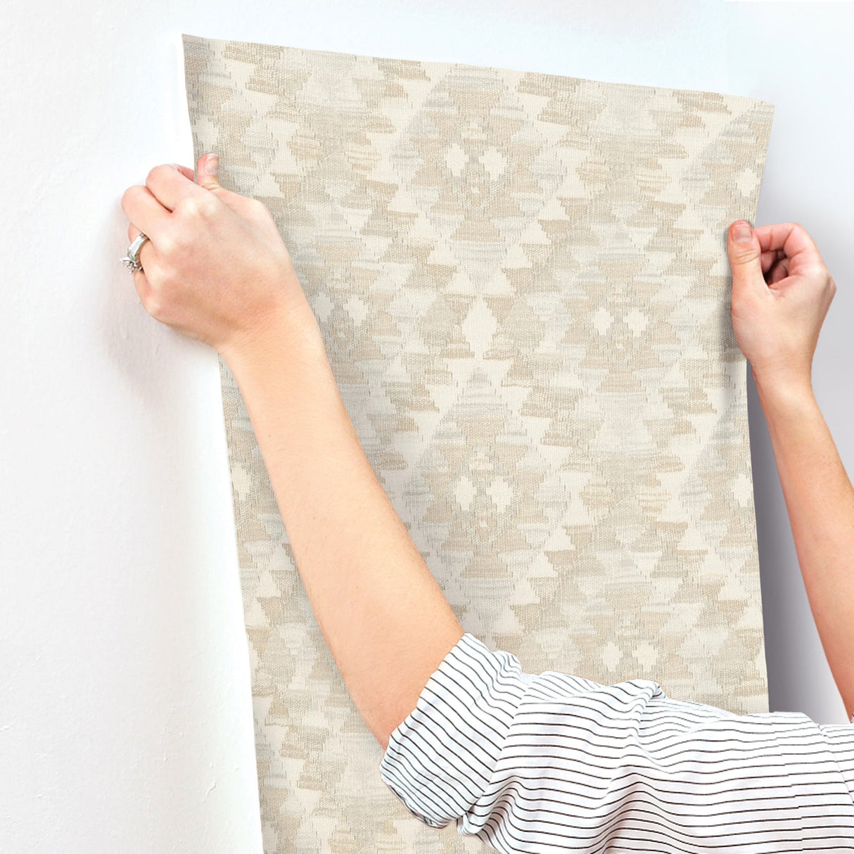 Cheseapeake 4142-72605 Montana Wallpaper - Eade's Wallpaper