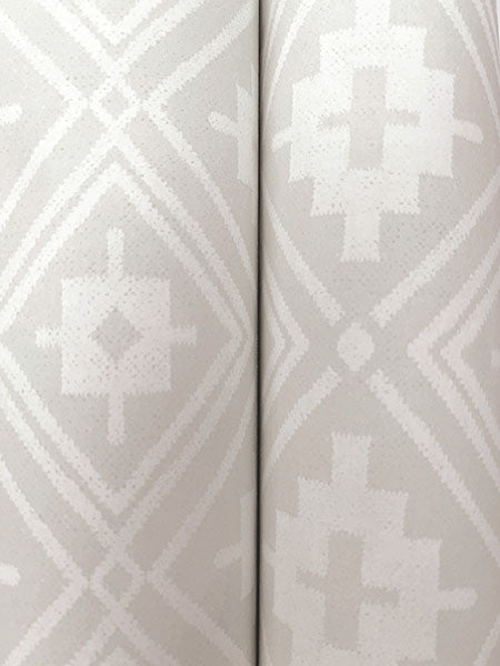 Chesapeake 4142-72659 Camp Blanket Silver Wallpaper - Eade's Wallpaper